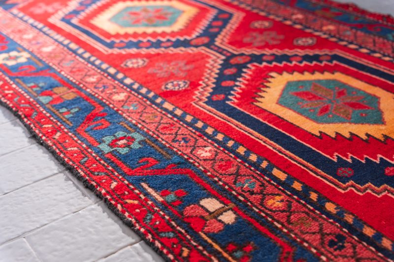 Vintage Farahan Red And Blue Persian Rug 1.9 Sqm - Image 6