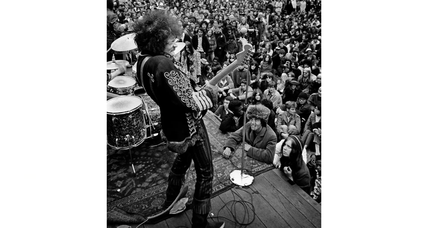 Rugs and Rockers: The Strange Bond Between Persian Rugs and Rock’n’Roll 3 Jimi Hendrix Persian Rug 2