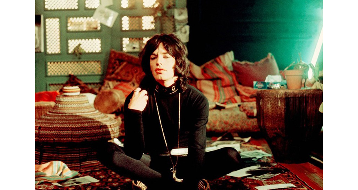 Rugs and Rockers: The Strange Bond Between Persian Rugs and Rock’n’Roll 14 Mick Jagger in Performance (1970). Draped in Persian rugs and Middle Eastern decor, the film exemplifies the late-1960s countercultural shift away from Western materialism toward Eastern aesthetics, mysticism, and bohemian sanctuaries.