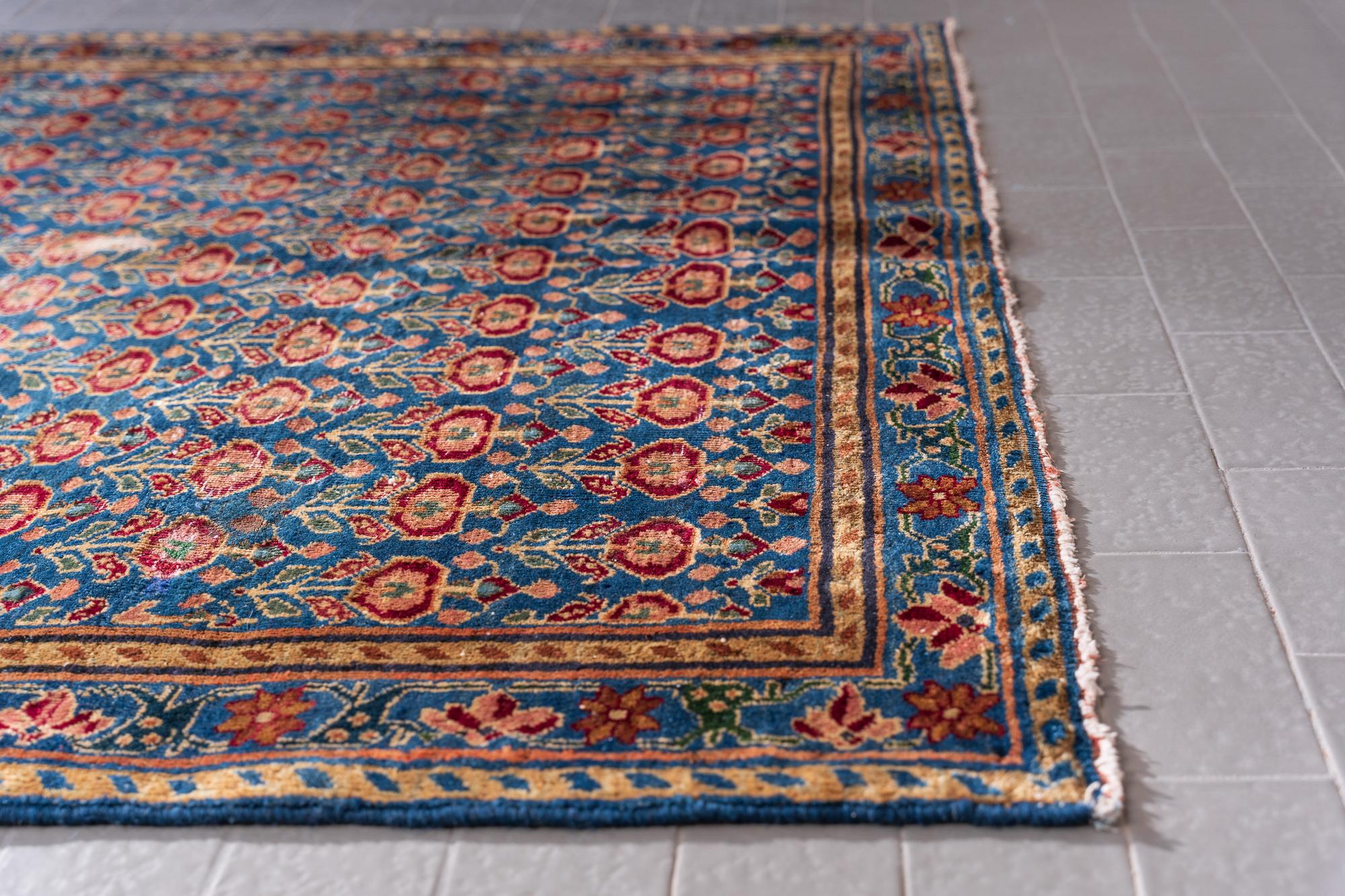 Antique Rare Farahan Ghouta Persian Rug