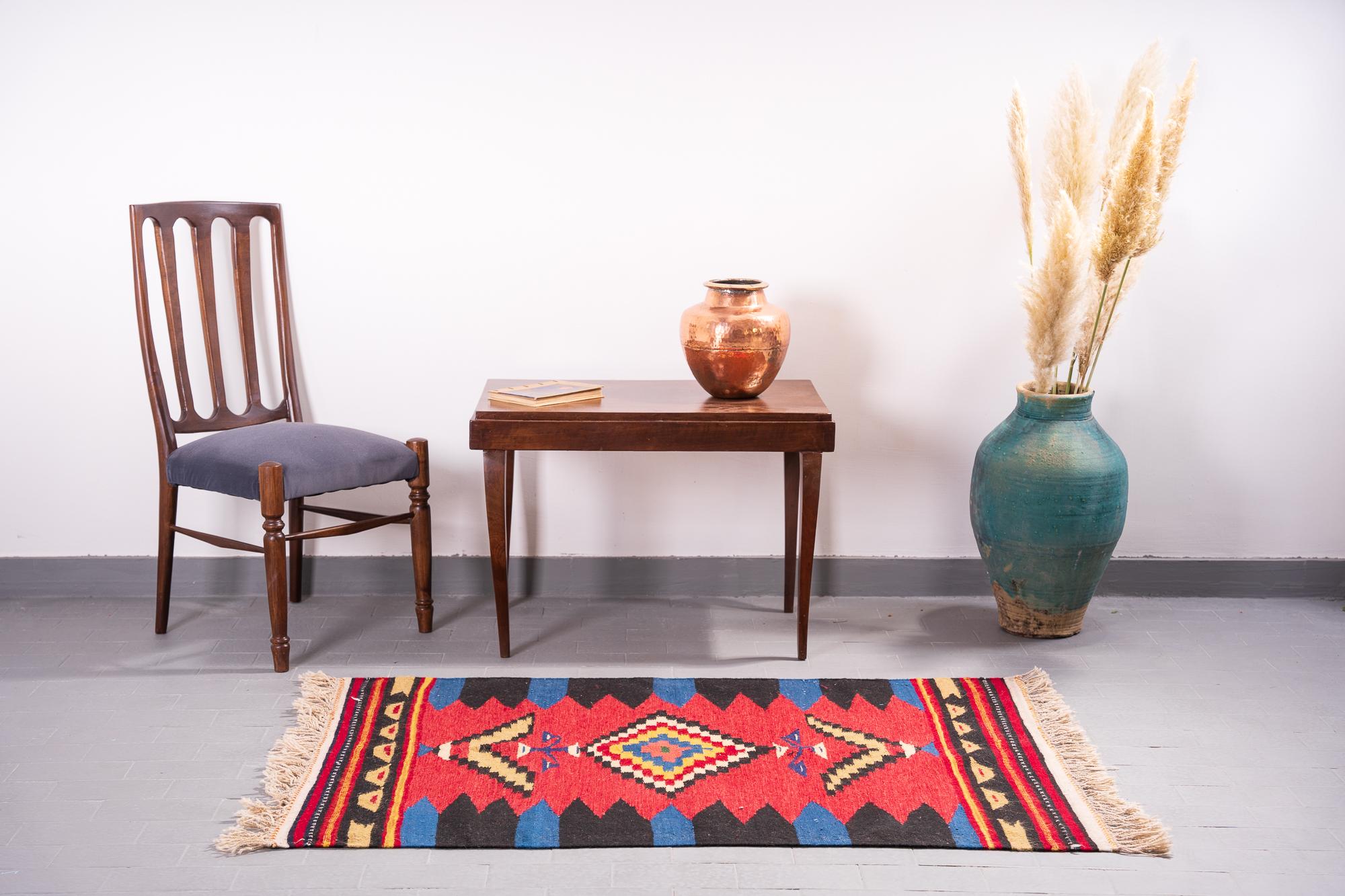 Red Field Kamu Kilim