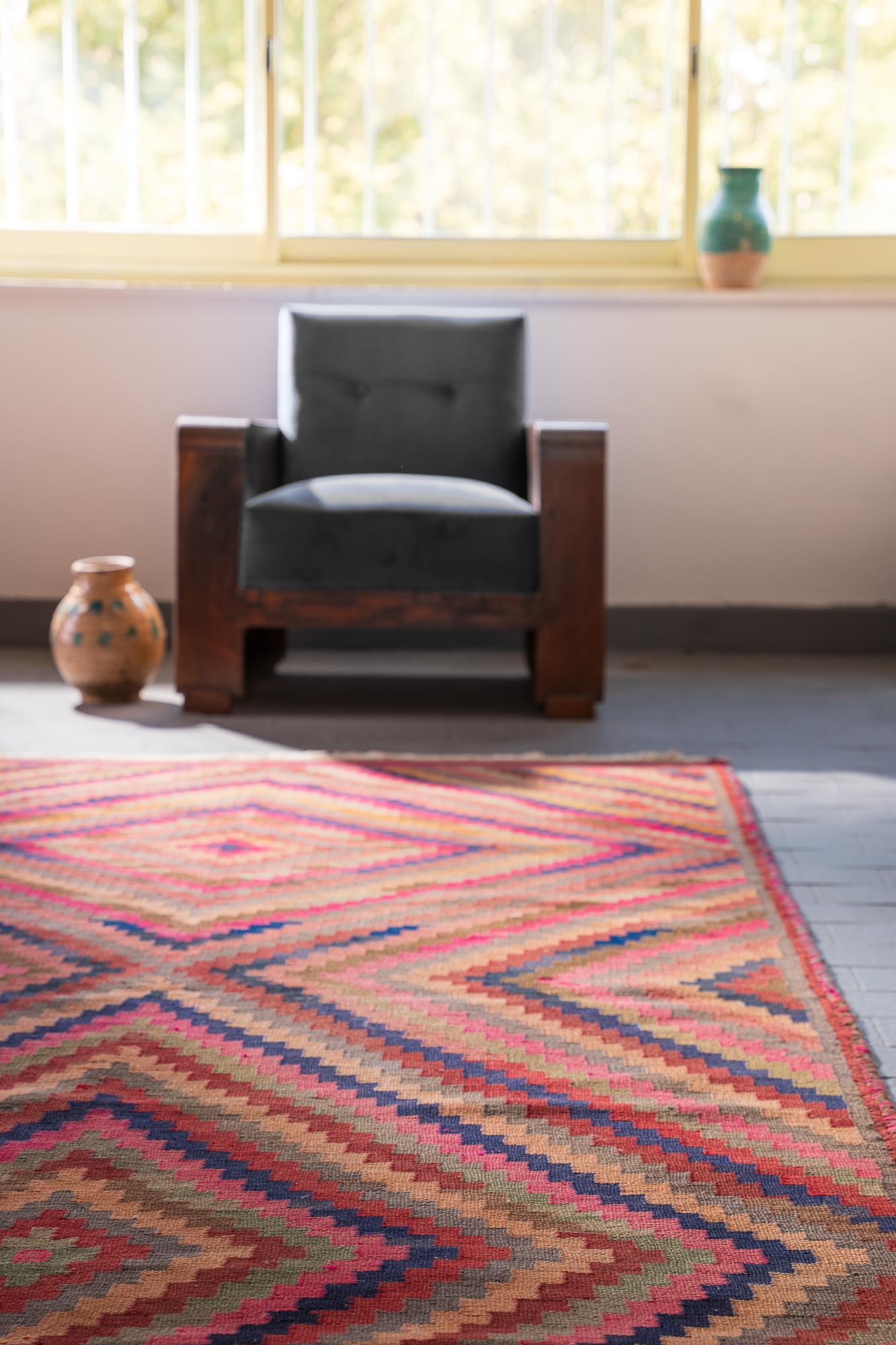 Vintage Sirjan Oval Toranj Kilim 4