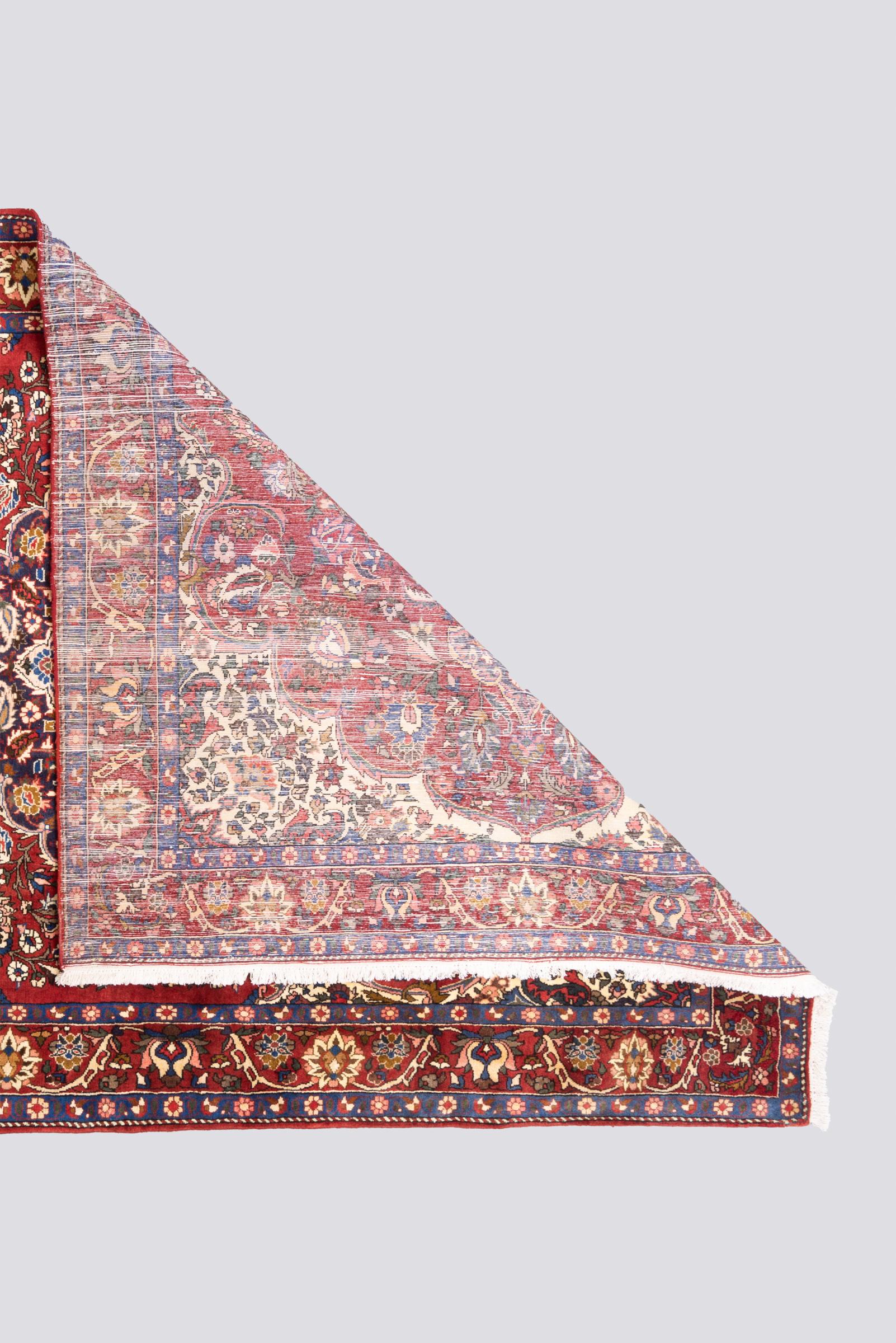 Vintage Bakhtiari floral Carpet