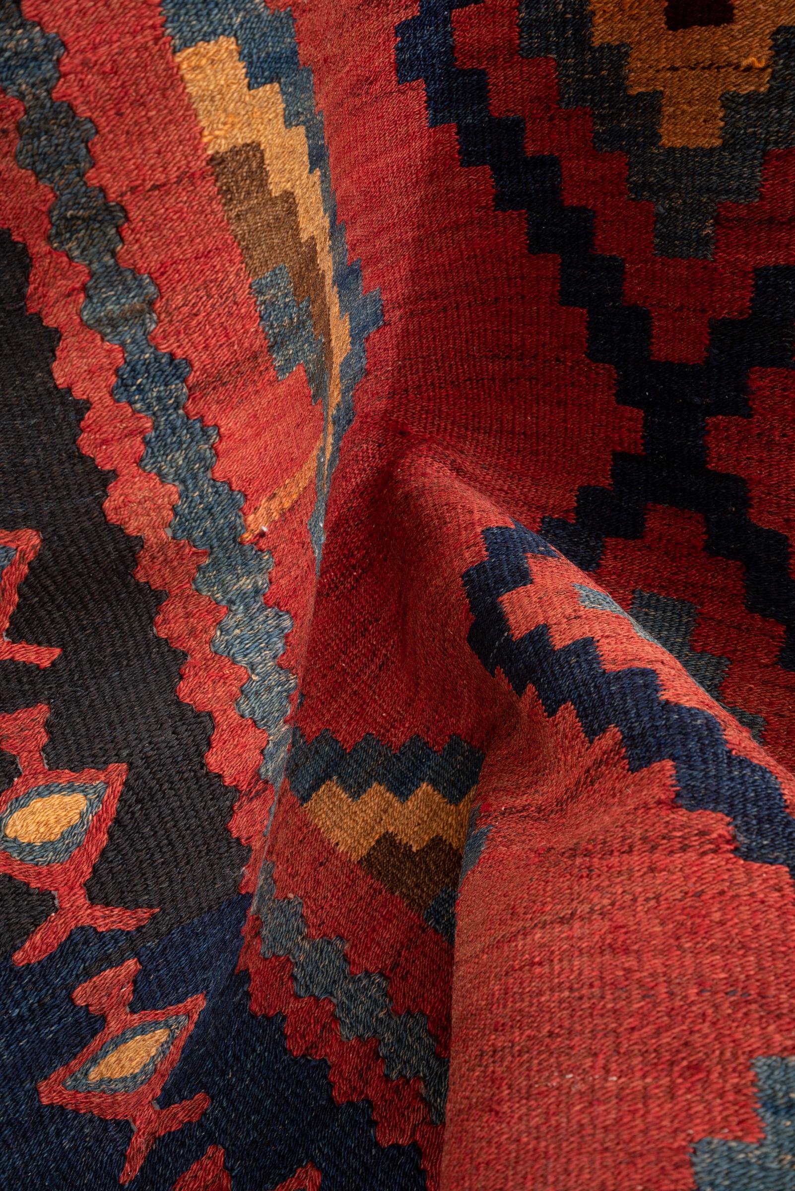 Semi Antique Harsin Kilim