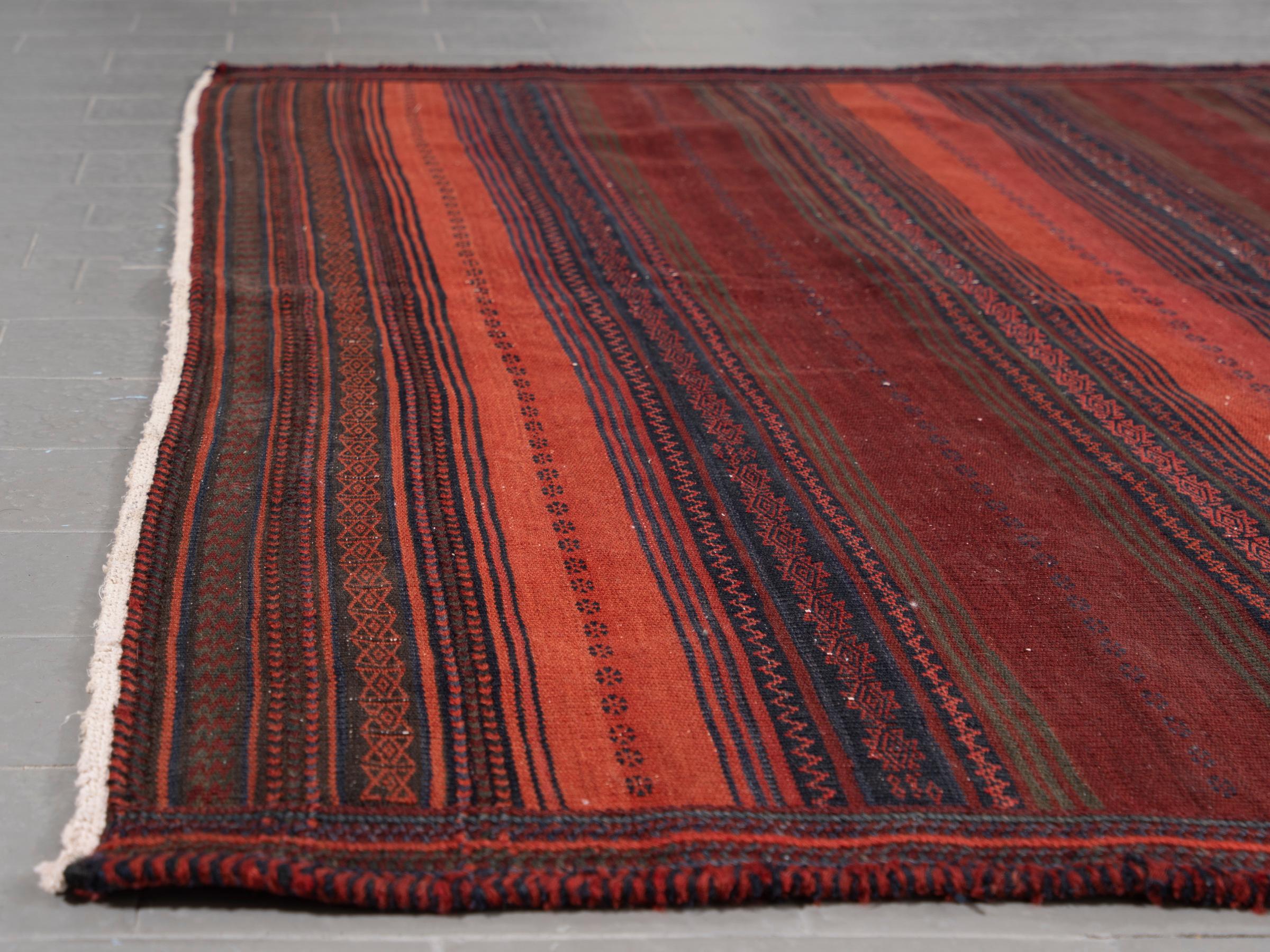 Antique Jabal Barezi  Kilim