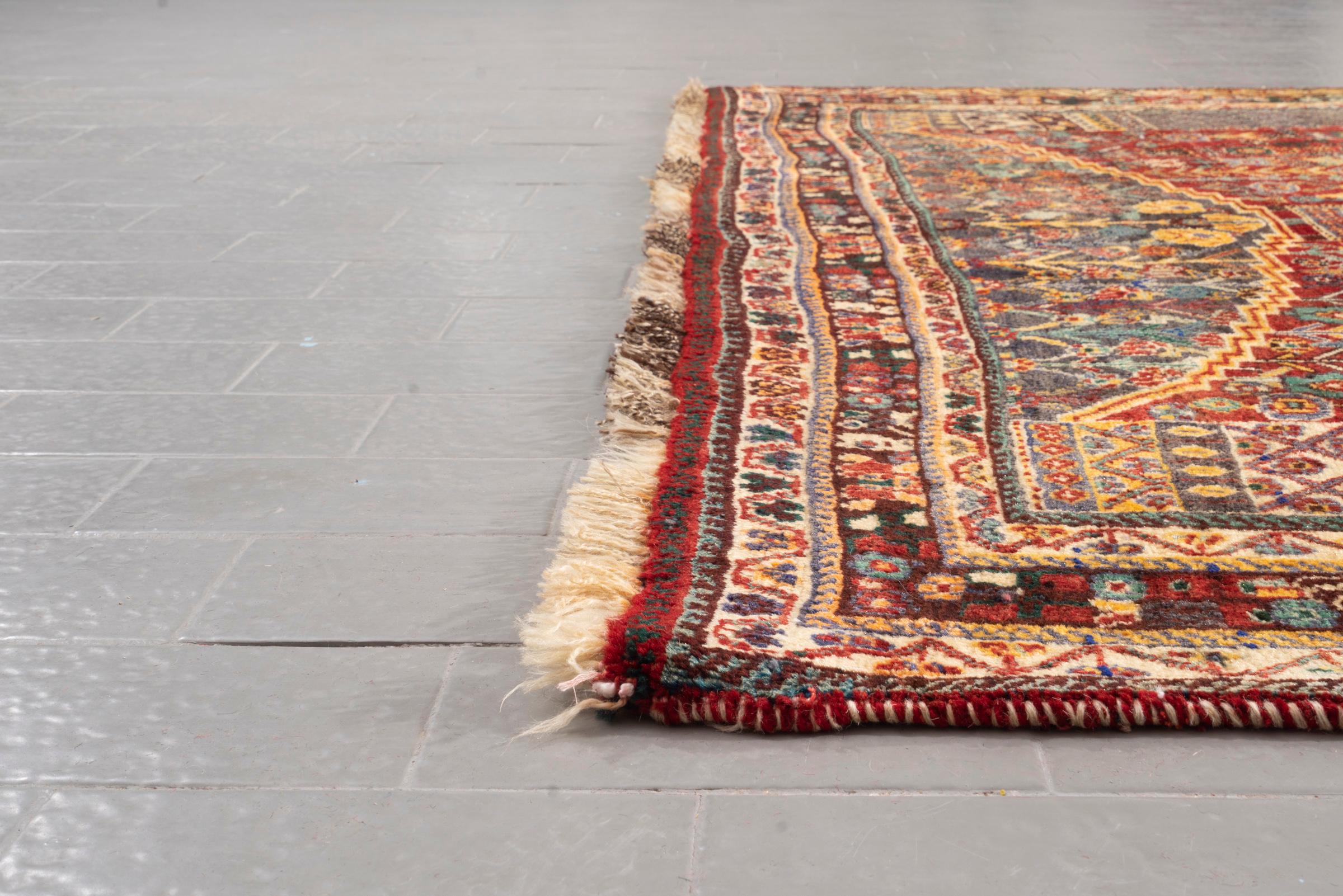Antqiue Kashkouli Nazem Persian Rug