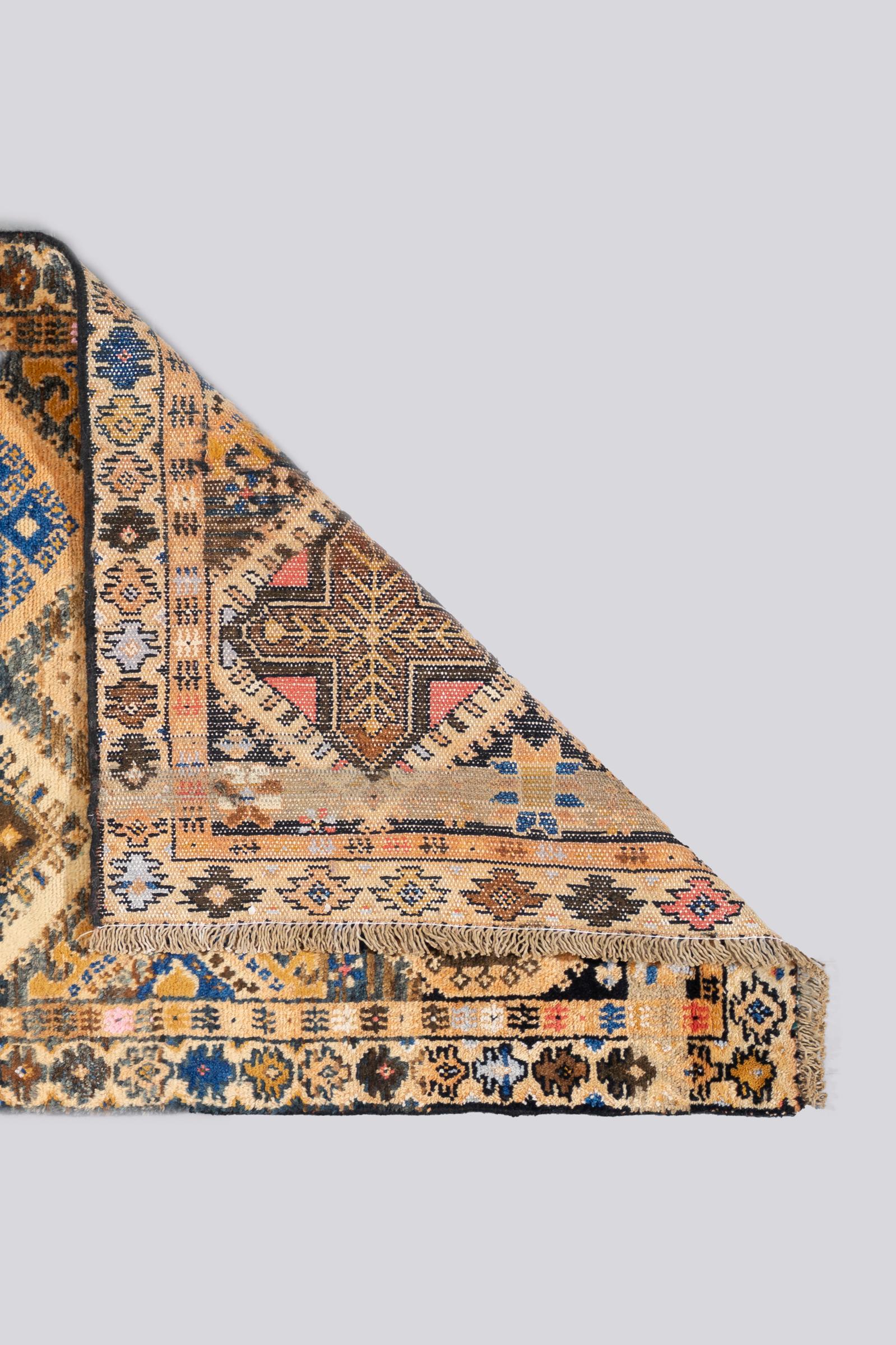 Vintage Bakhtiari cream Lattice Persian Rug