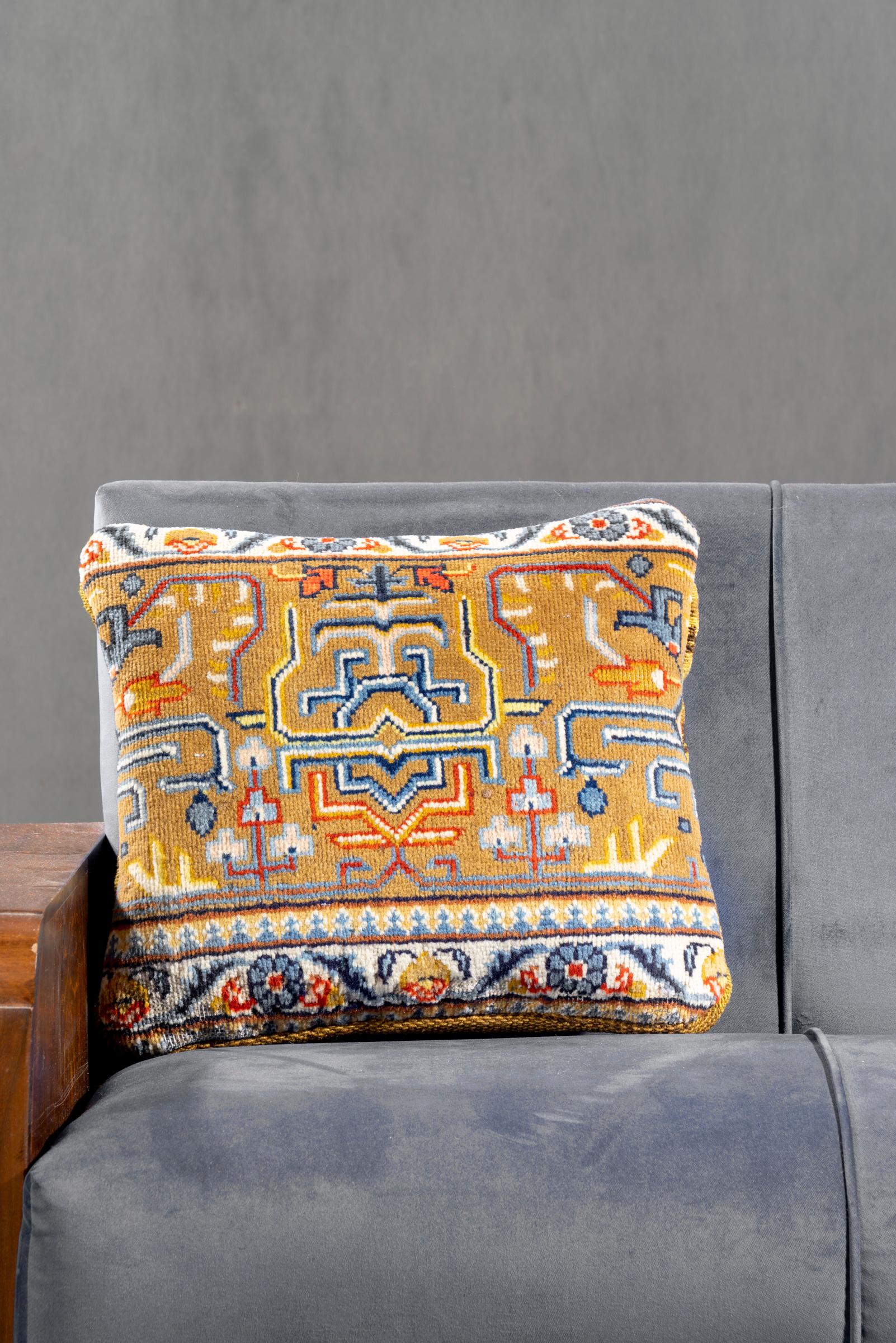 Najaf Abad Cushion 40x40CM