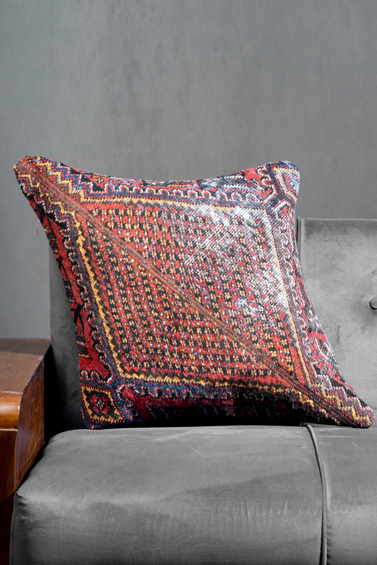Diamond Dehaj Carpet Cushion 40x40cm