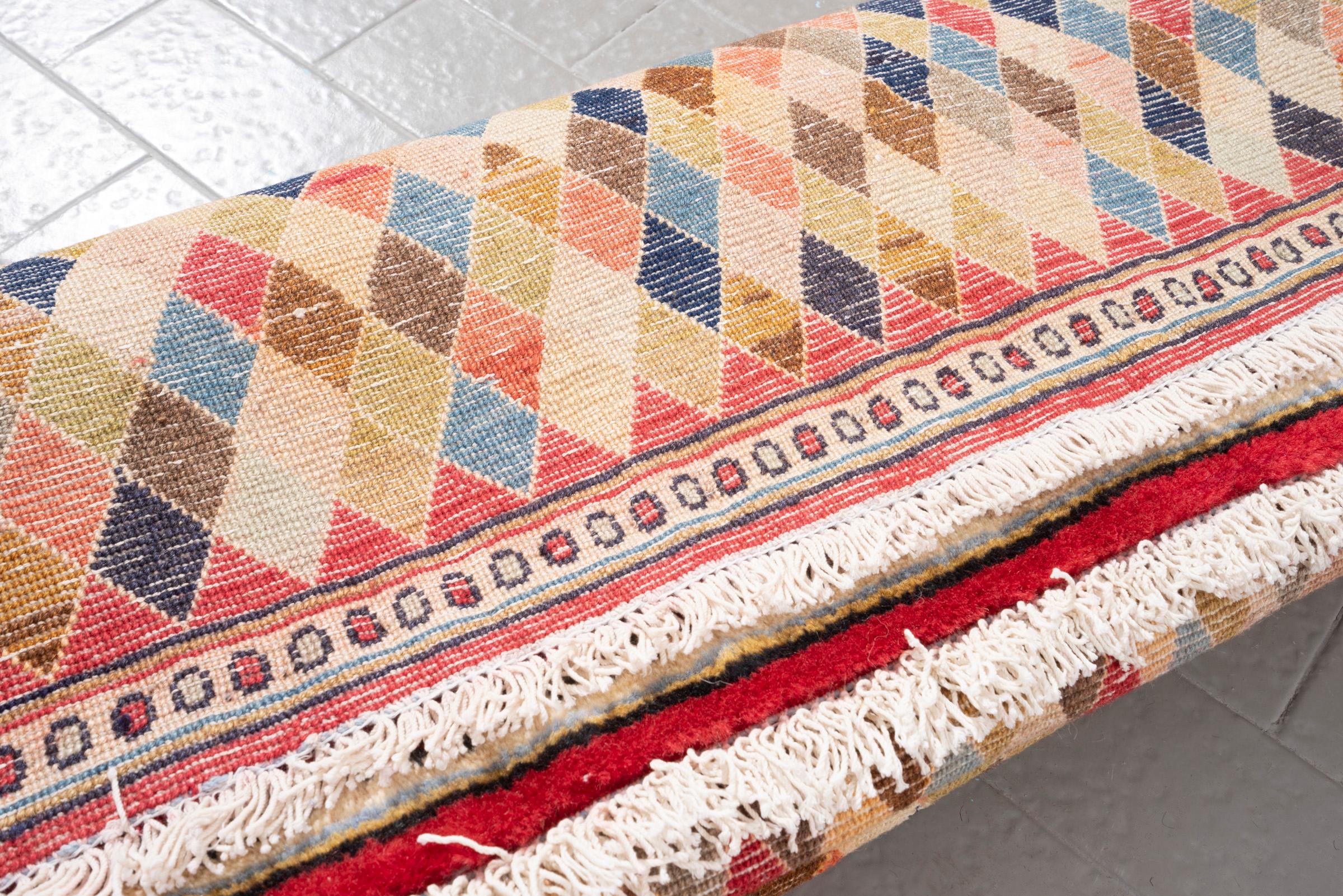 Javaz Diamonds Persian Runner Rug