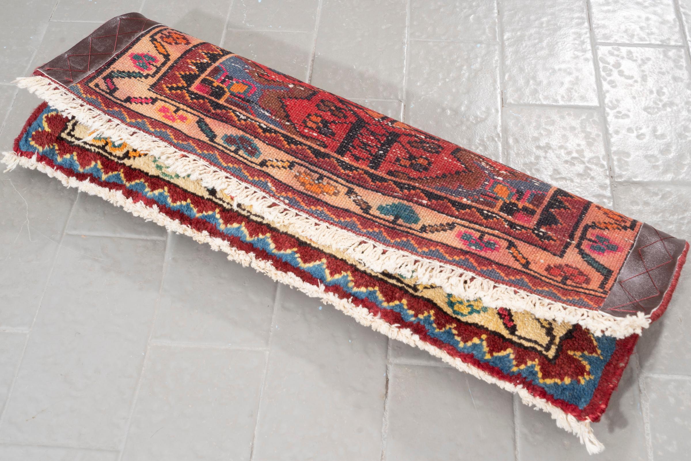 Vintage Toiserkan Lachak Toranj Persian Poshti Rug