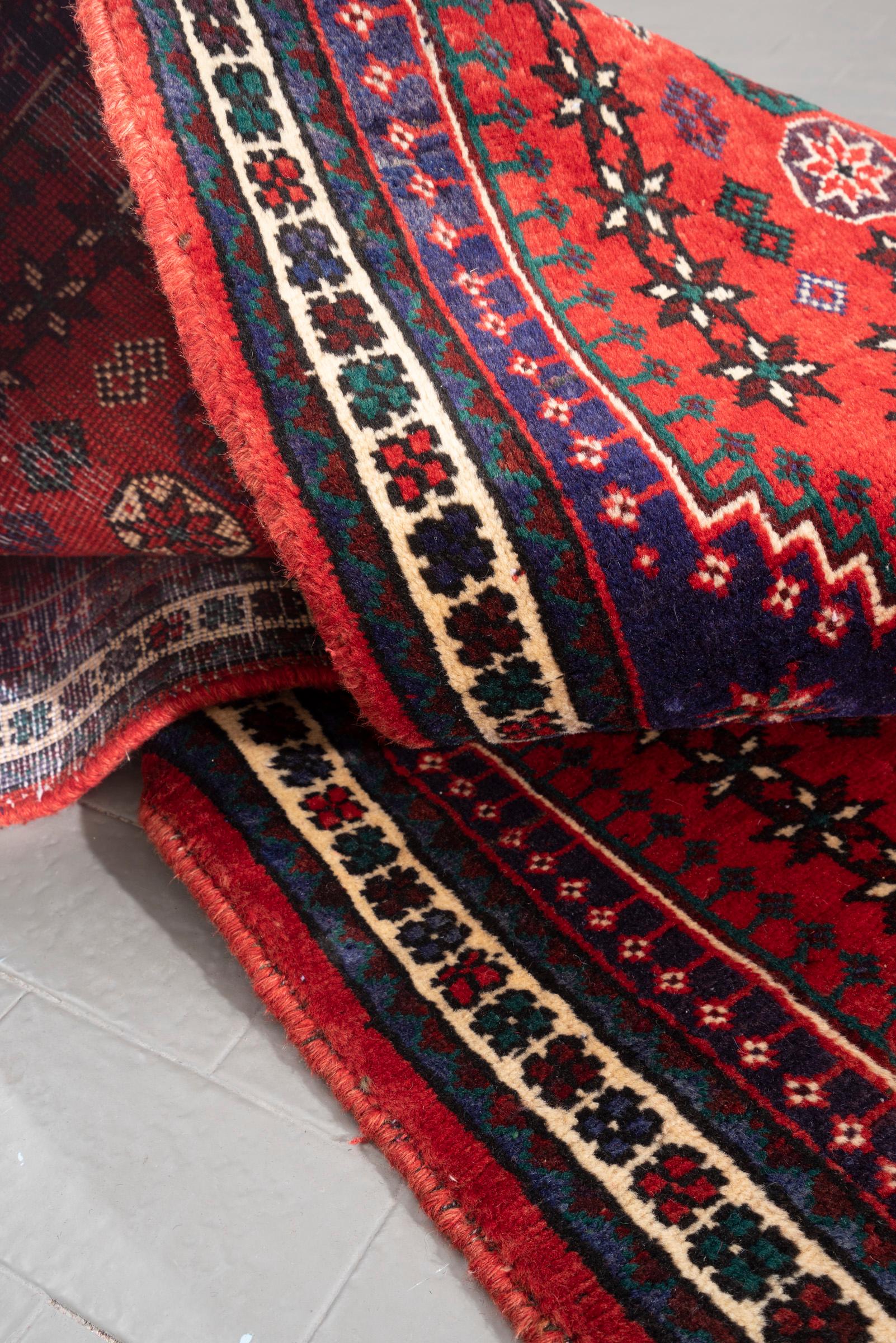Vintage Qashqai Howz Persian Runner Rug