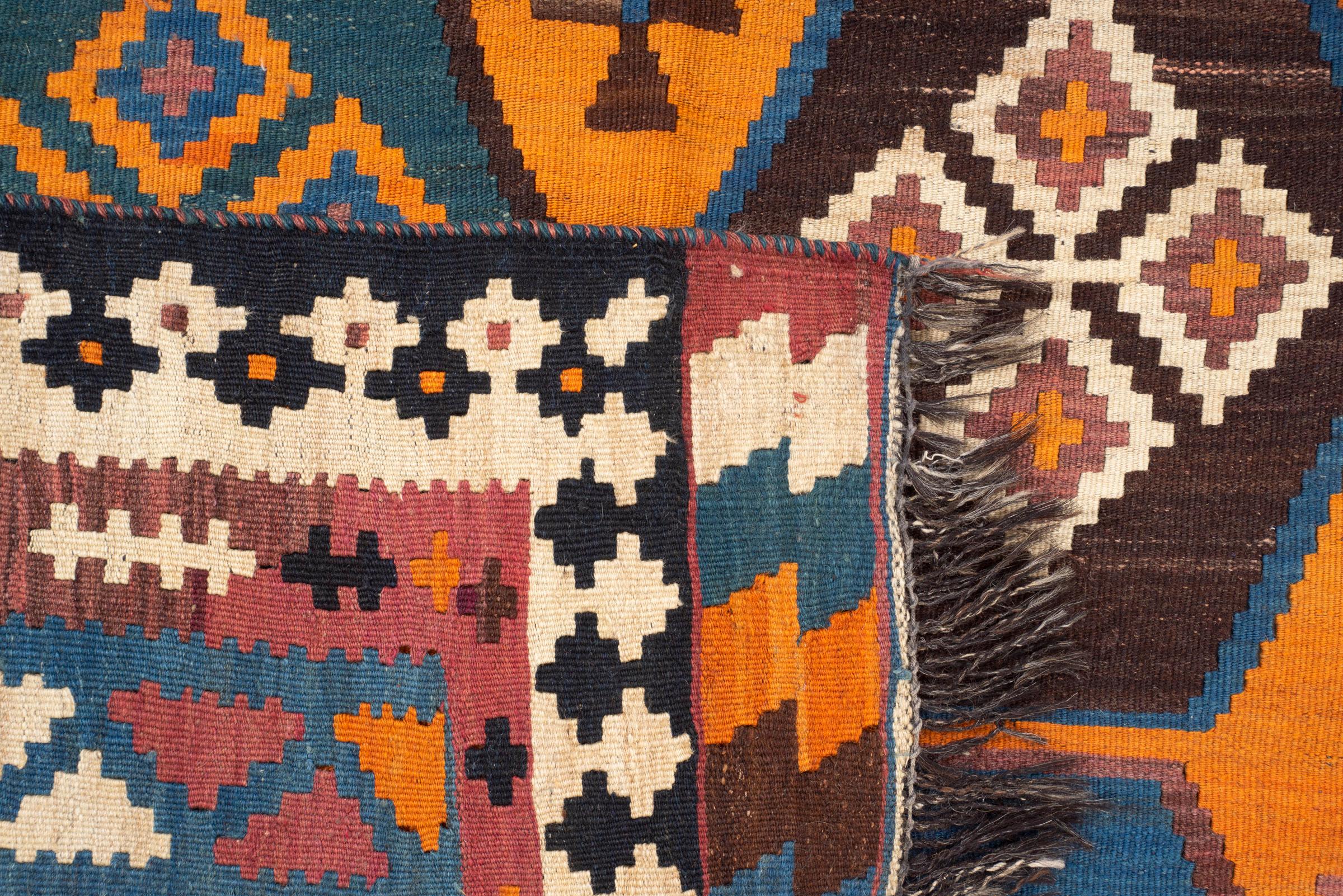 Vitnage Qashqai Alvan Persian Kilim Rug