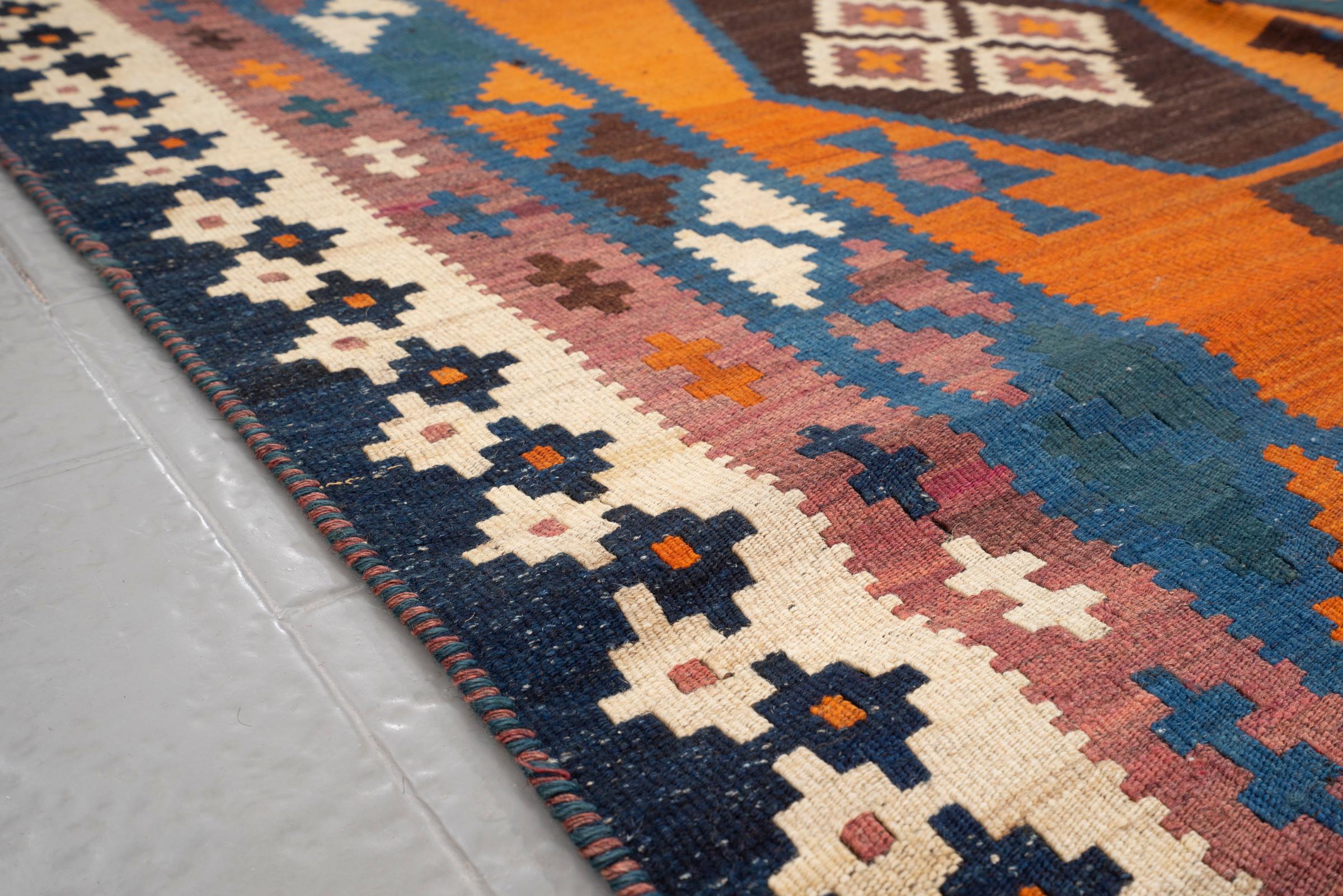 Vitnage Qashqai Alvan Persian Kilim Rug