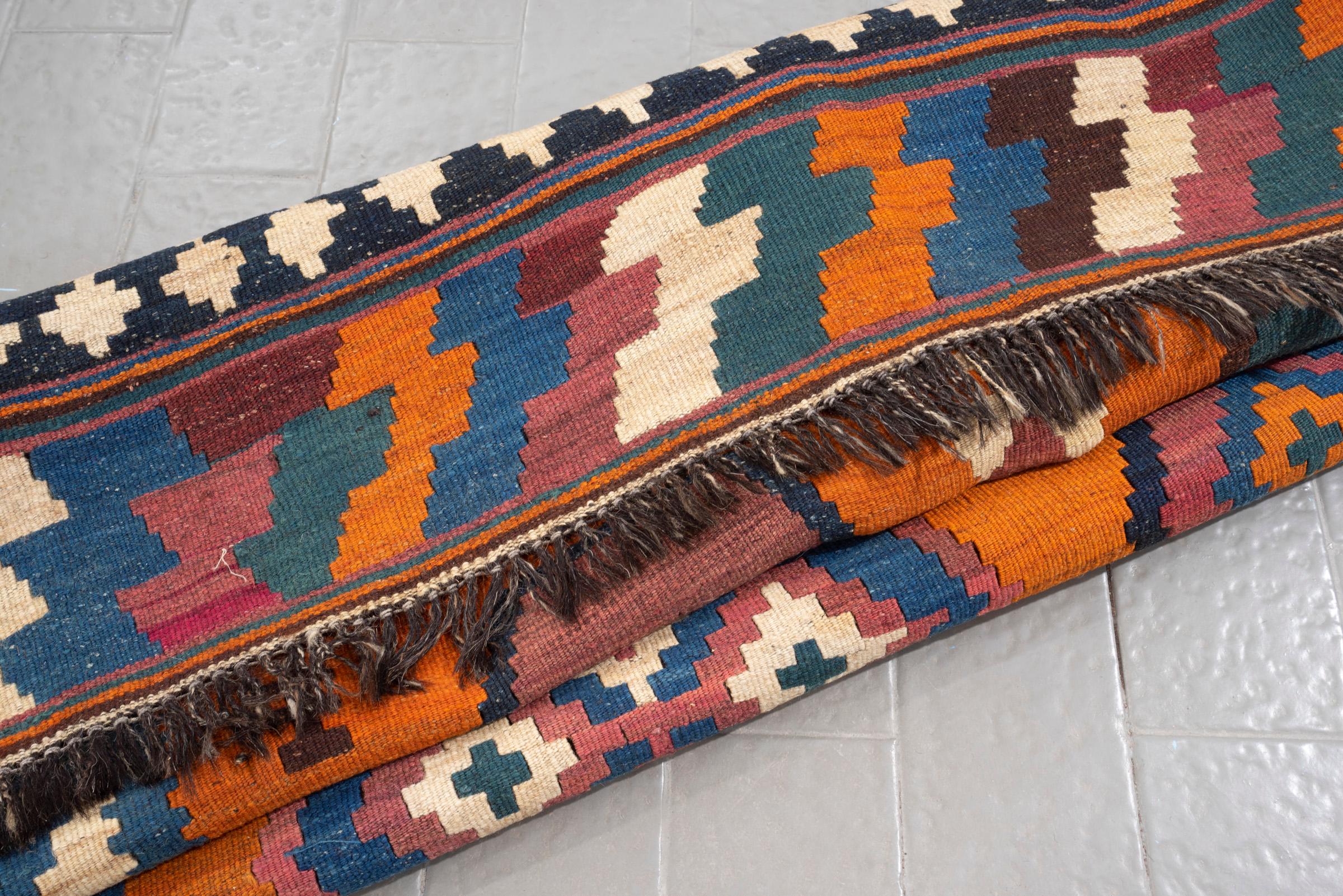 Vitnage Qashqai Alvan Persian Kilim Rug