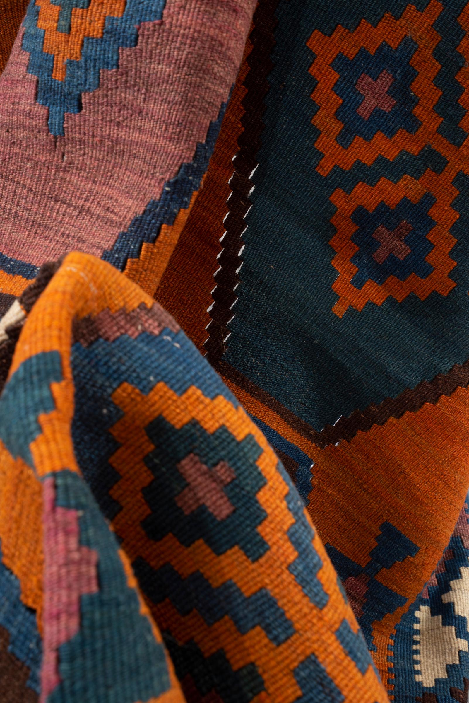 Vitnage Qashqai Alvan Persian Kilim Rug