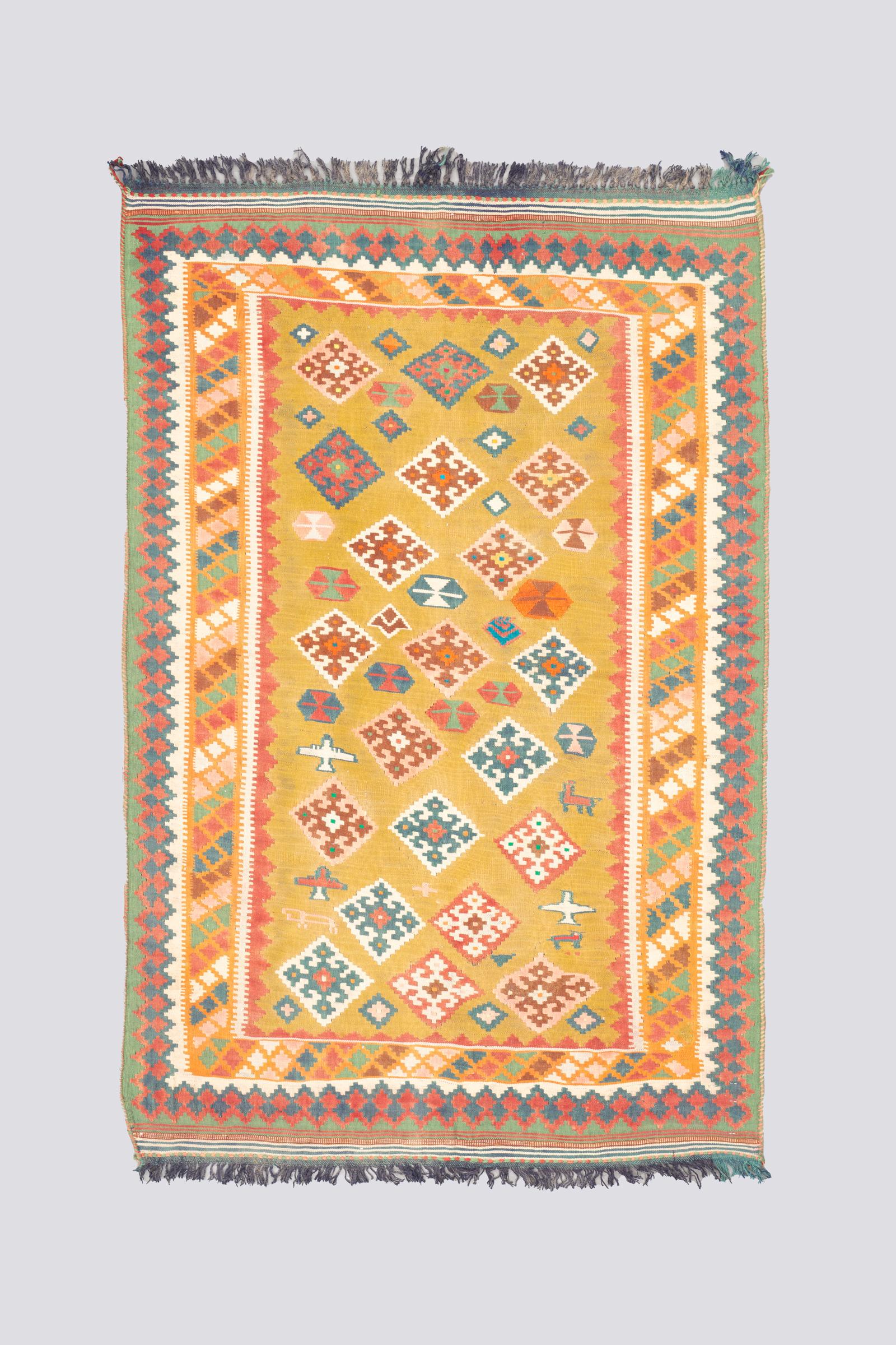 Vintage Qashqai Lion Kilim 1.6SQM