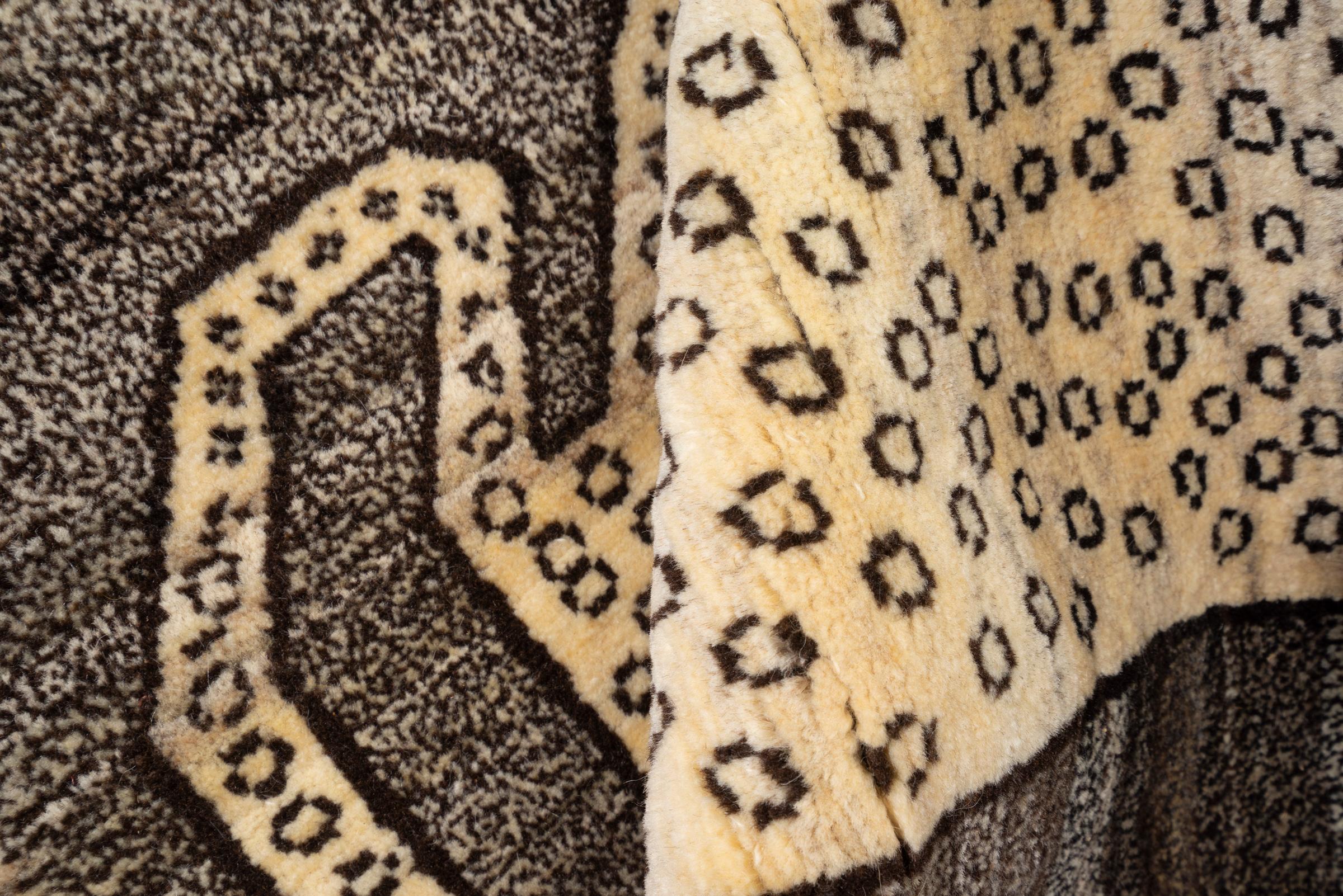 New Weave Qashqai Stone Lion (Shir Sangi) Persian Gabbeh Rug