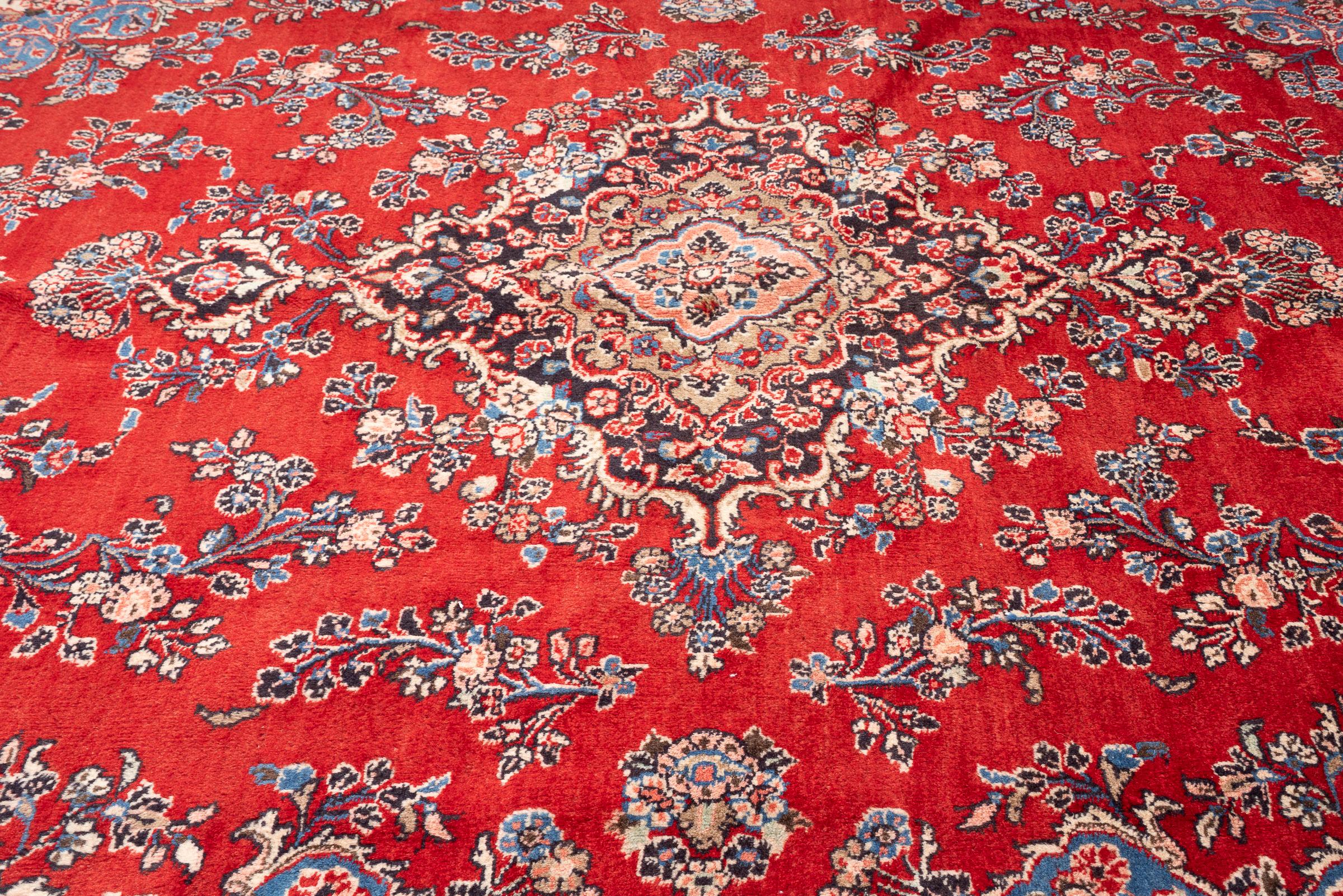 Hamadan Lachak Toranj Persian Rug