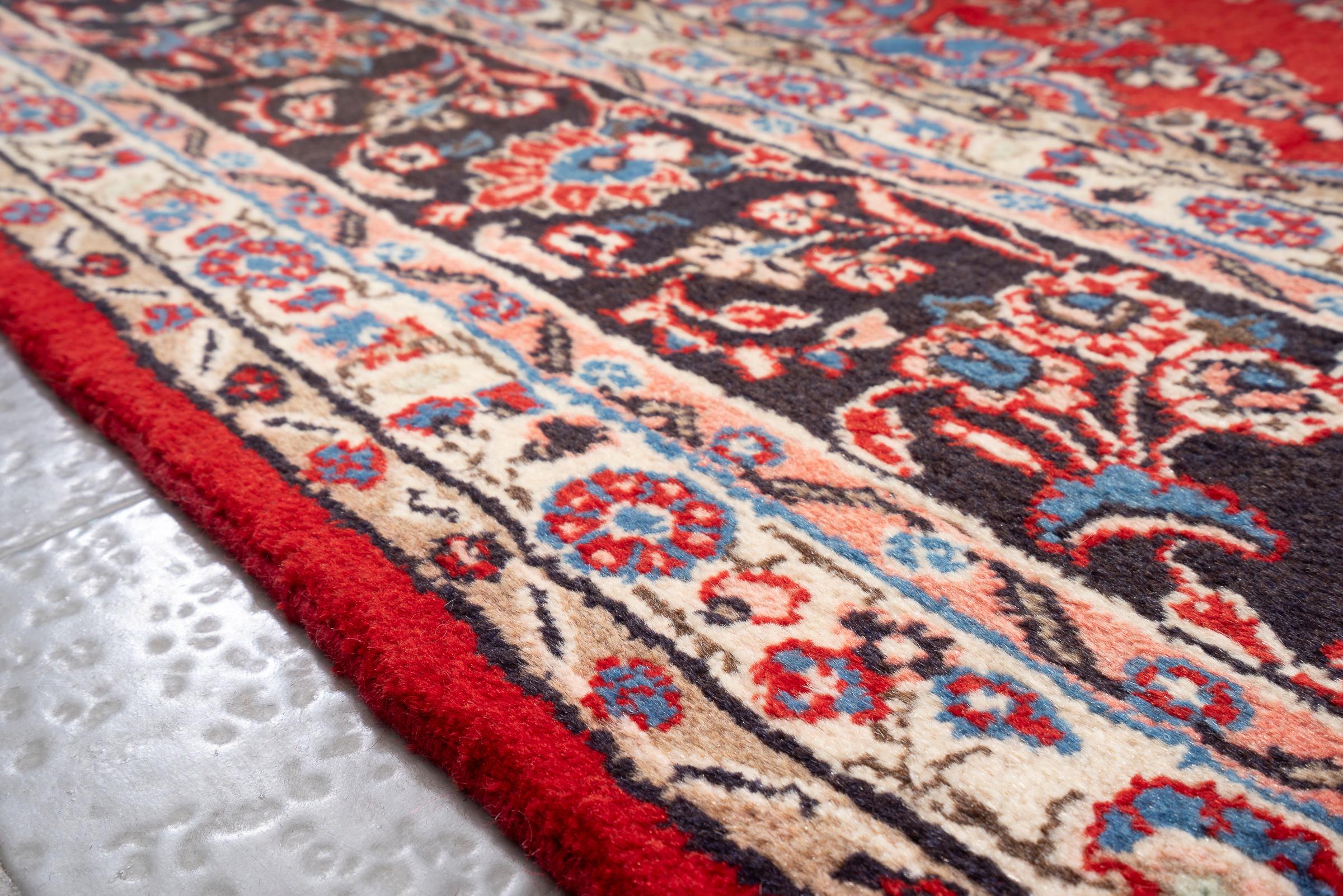 Hamadan Lachak Toranj Persian Rug