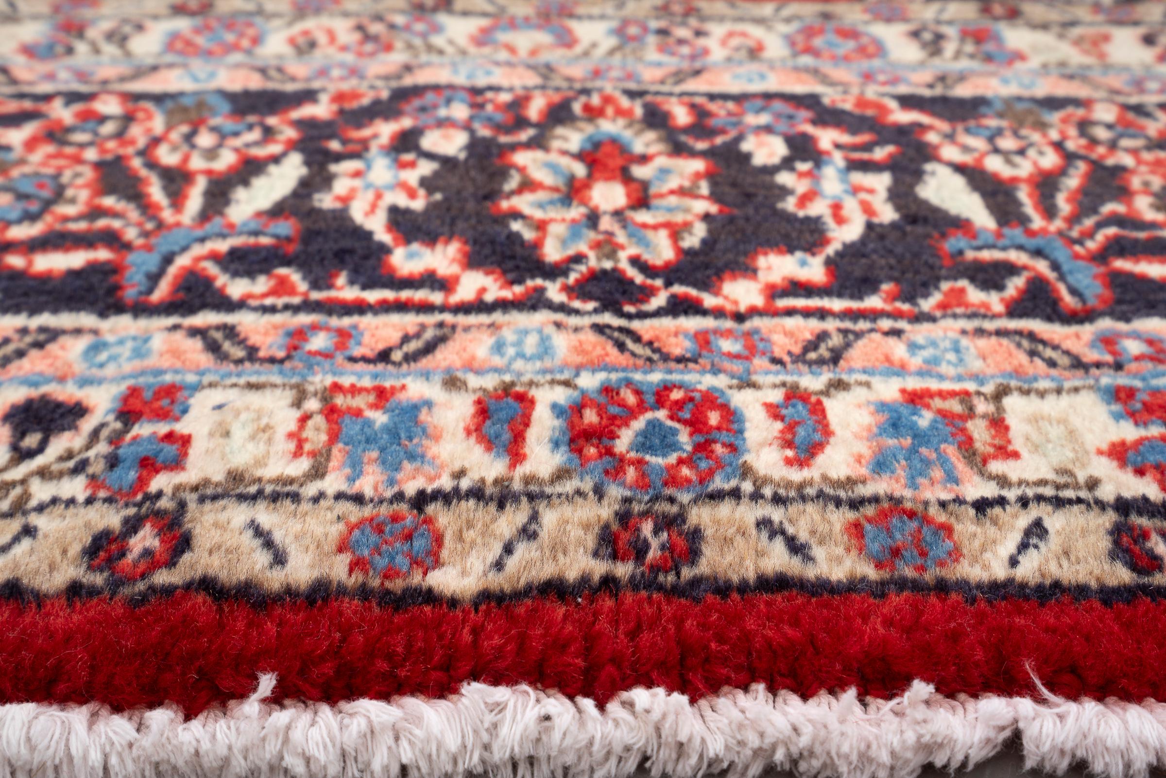 Hamadan Lachak Toranj Persian Rug