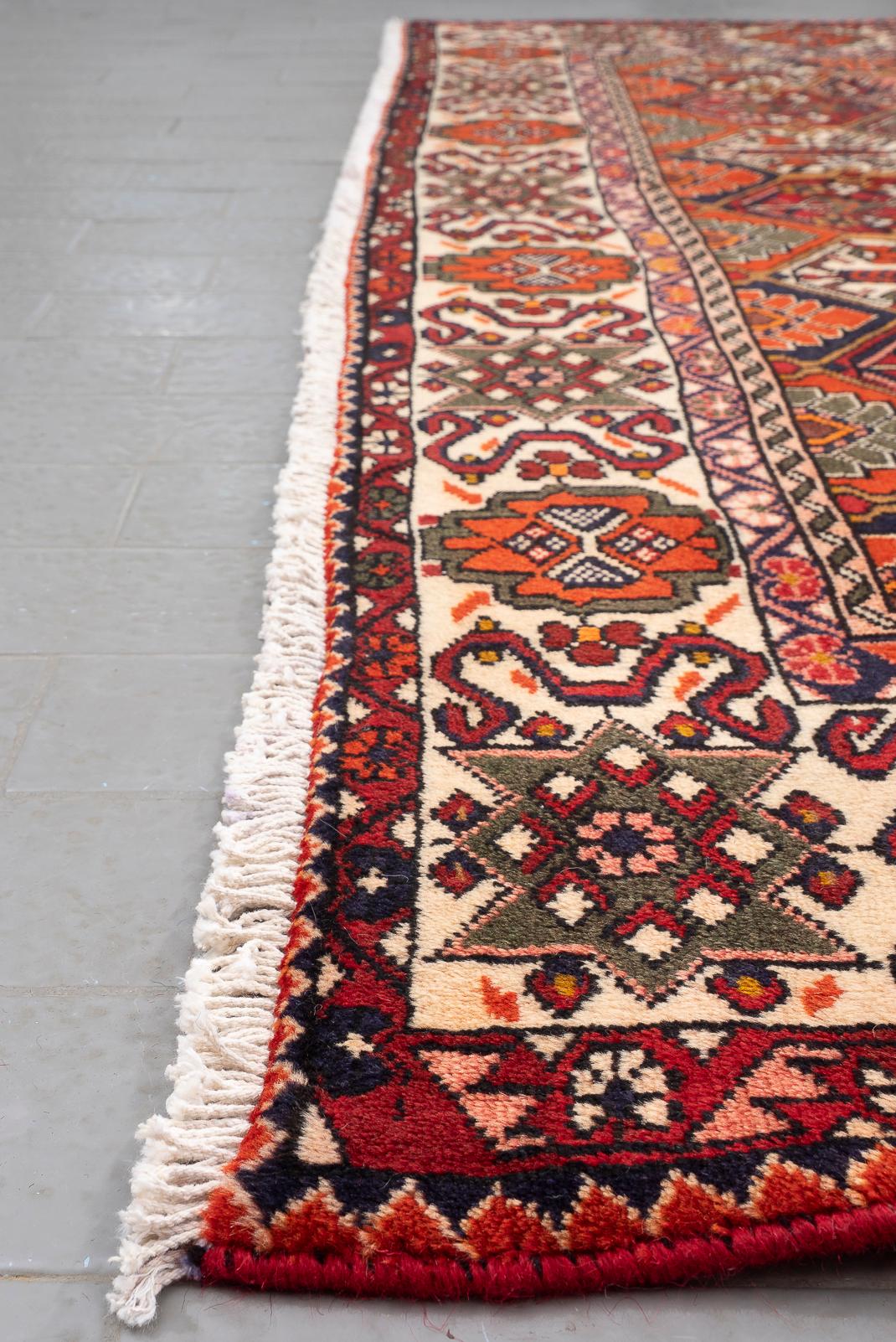 Vintage Fine Bakhtiari Lattices Persian Rug