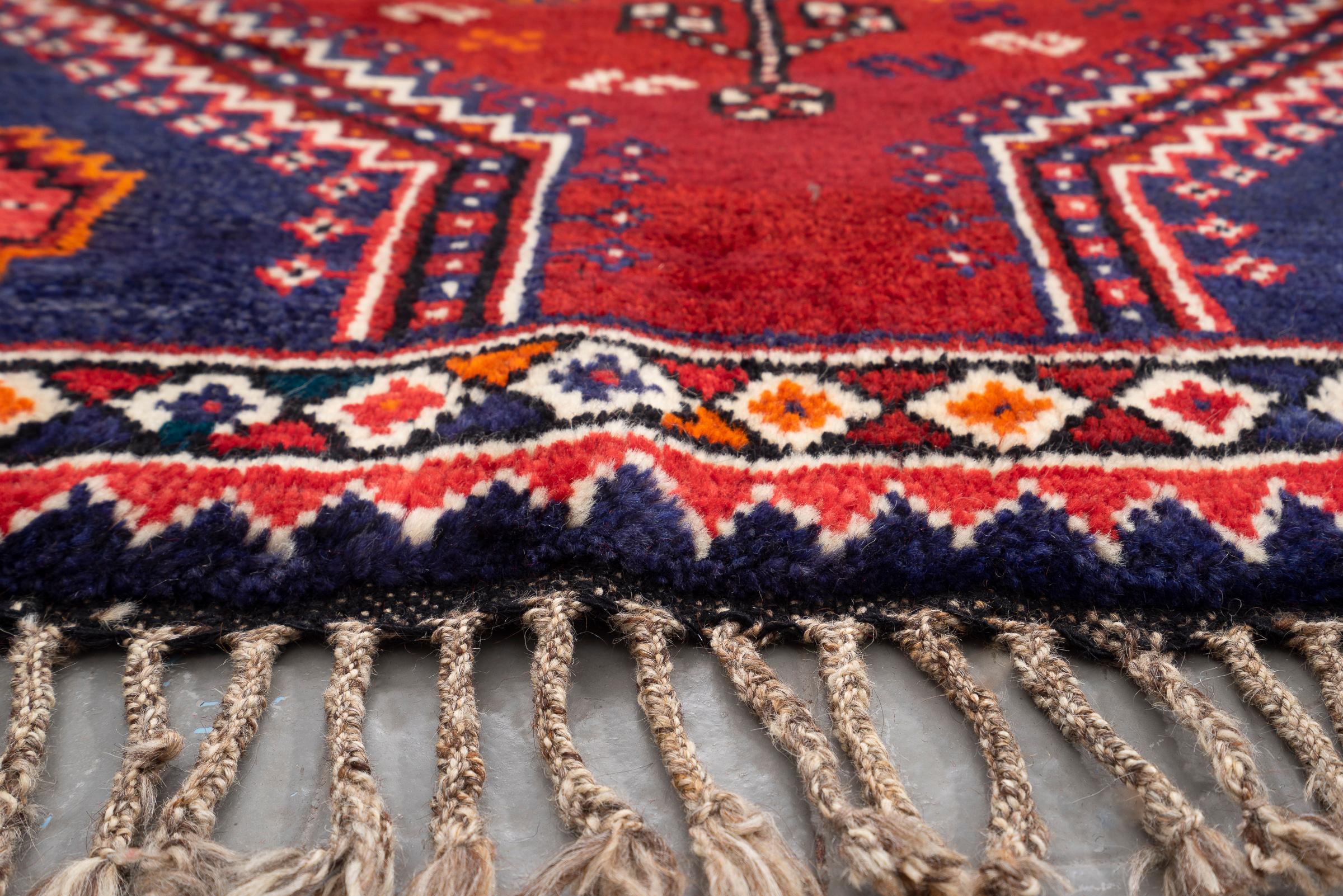 Vintage Unused Qashqai Ronas Persian Rug