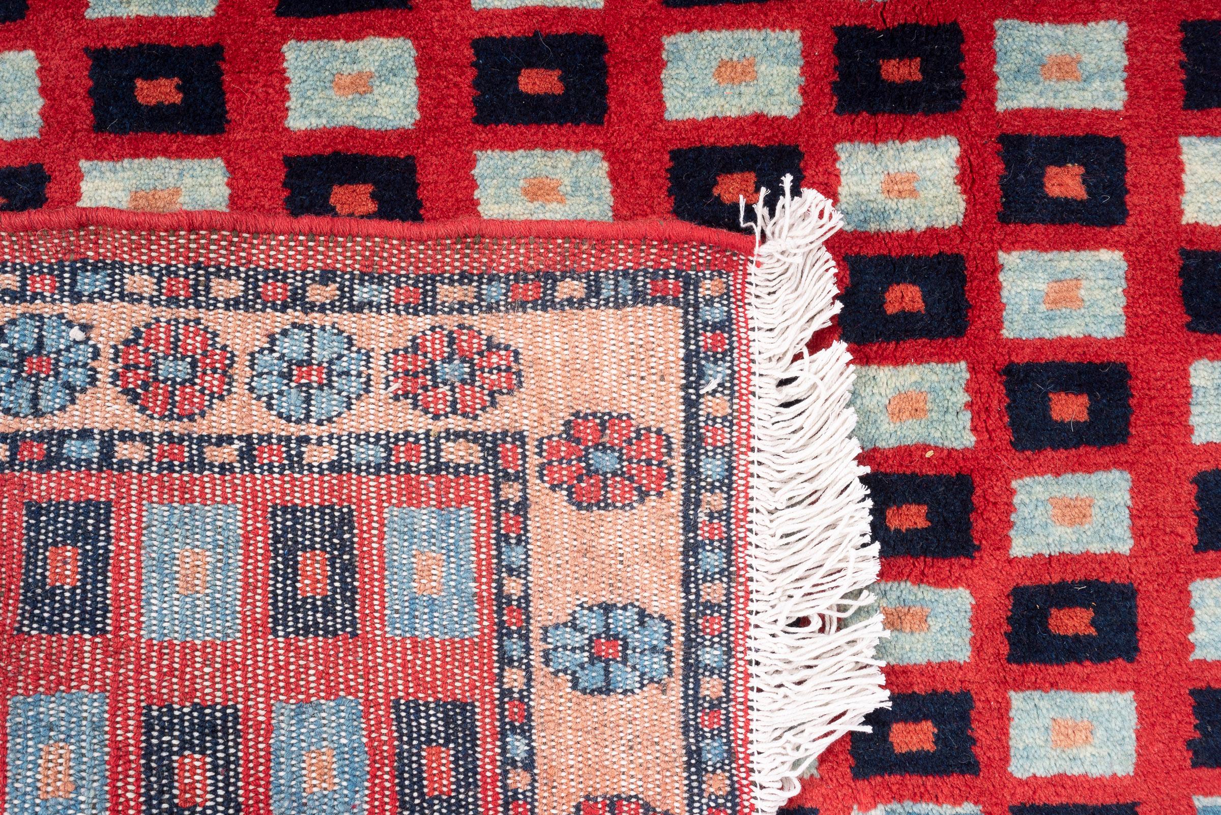 Contemporary Zanjan Squares Persian Rug
