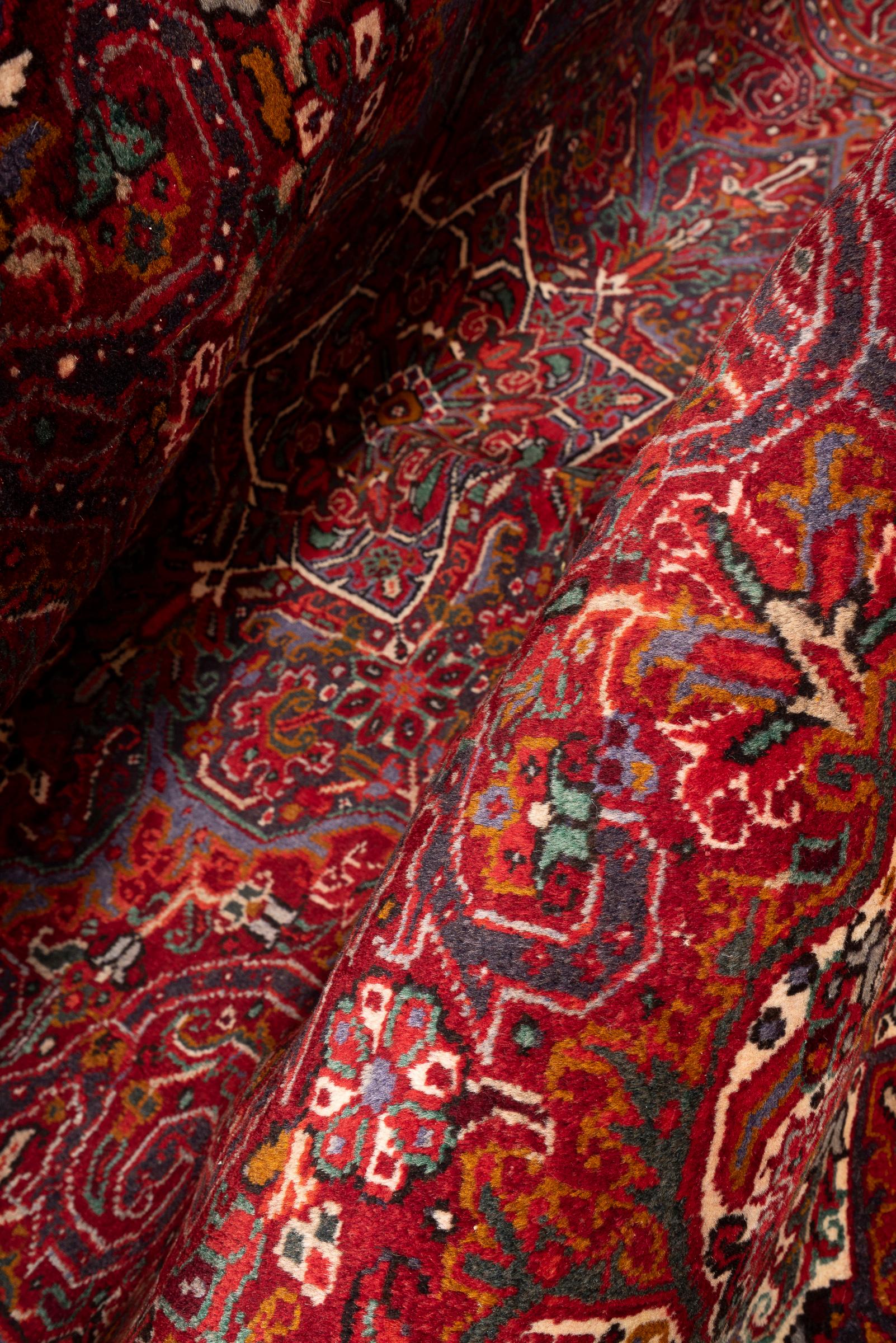 Heriz Lachak Toranj Persian Rug