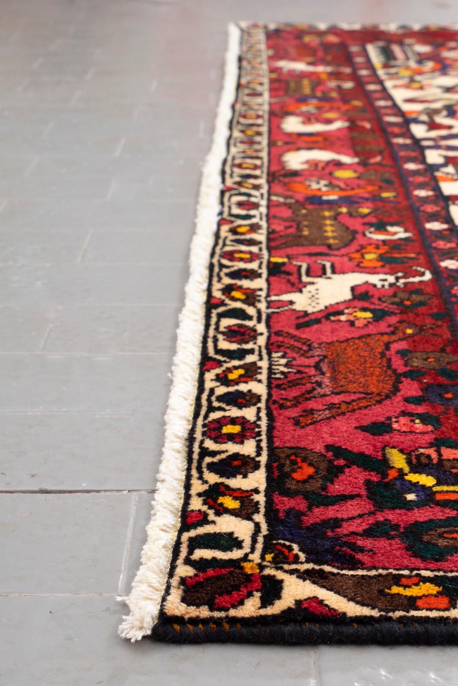 Fine Bakhtiari Tree of Life Persian Rug