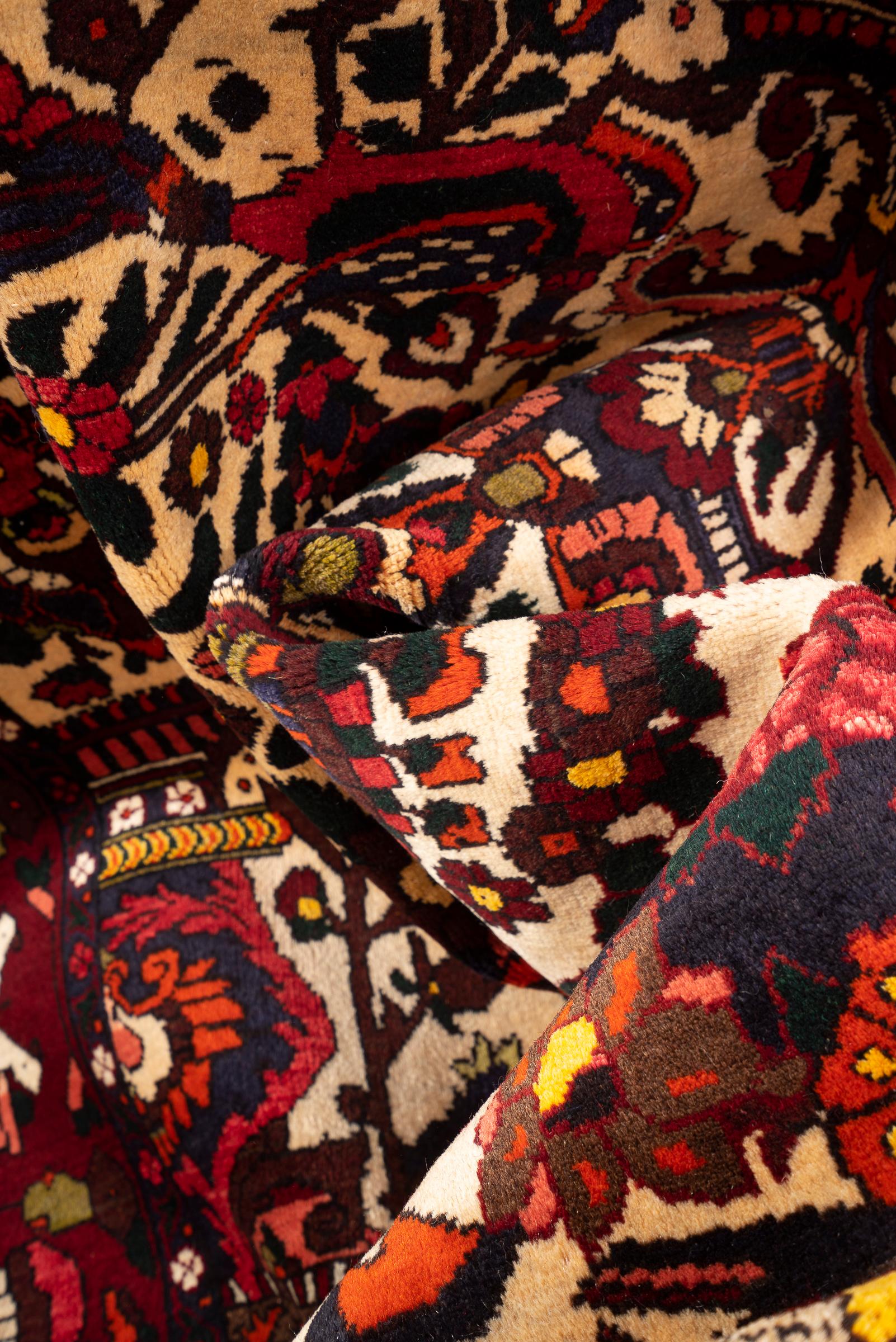 Fine Bakhtiari Tree of Life Persian Rug