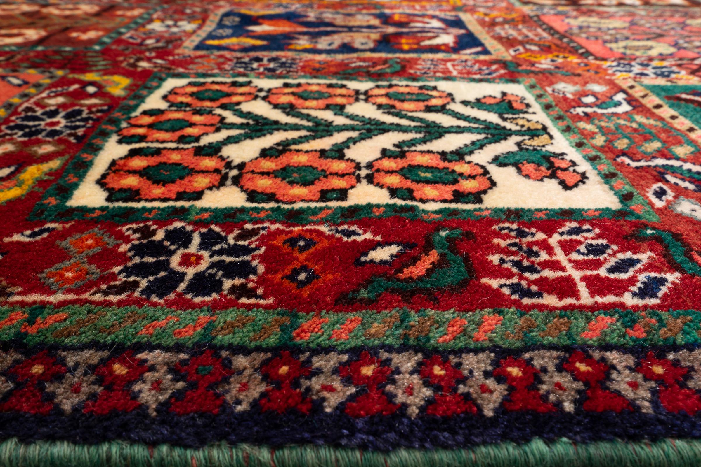 Dated Fine Qashqai Kheshti Persian Rug