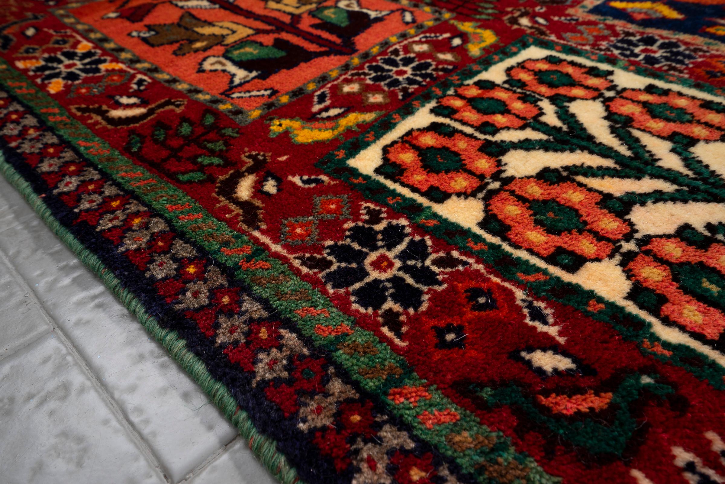Dated Fine Qashqai Kheshti Persian Rug