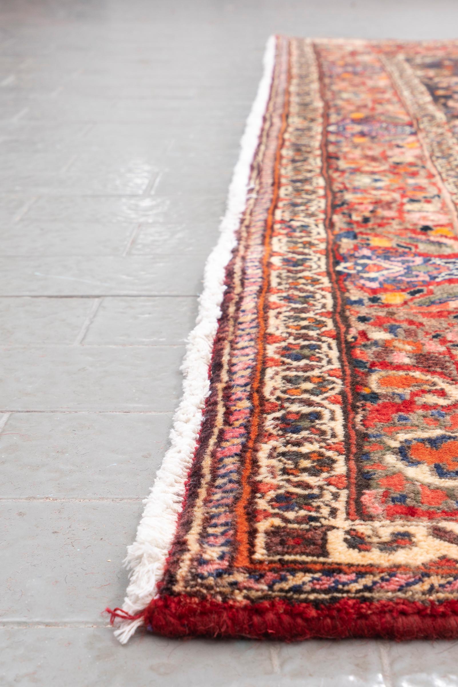 Antique Fine Bakhtiari Lachak Toranj Persian Rug