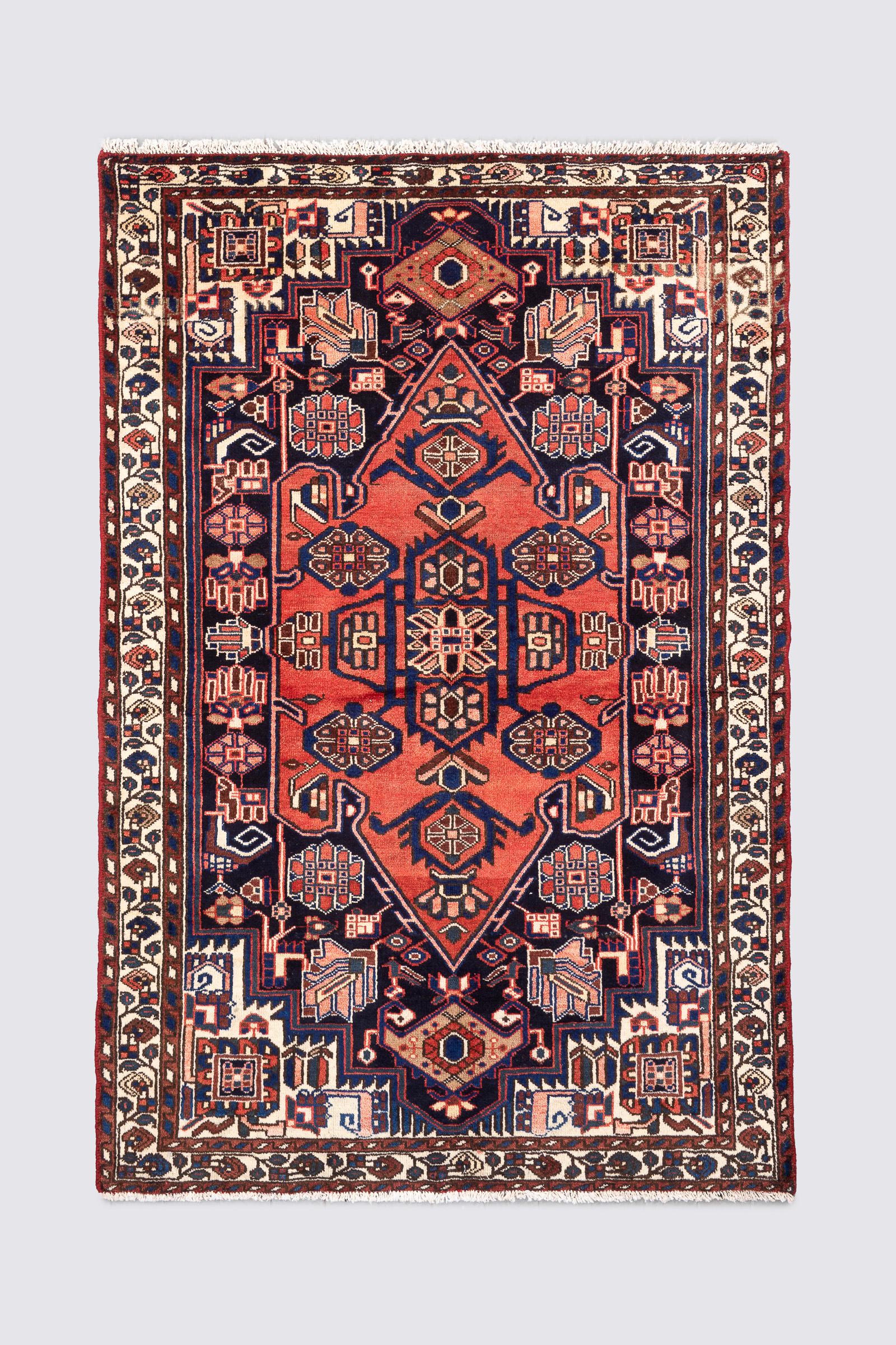 Semi Antique Nahavand Qaliche 2.6SQM