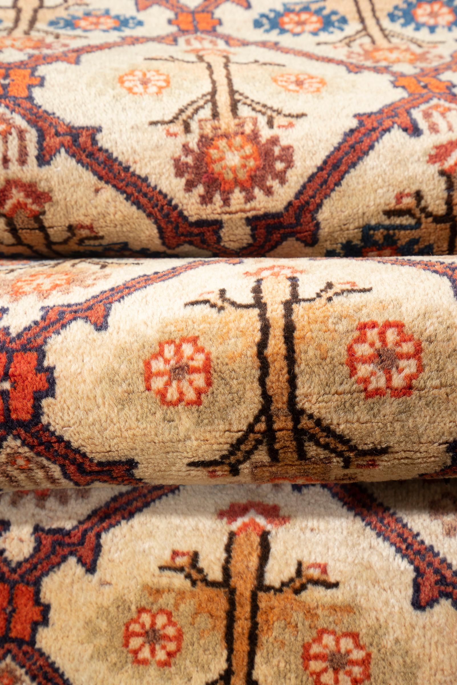 Vintage Bijar Vases Persian Rug