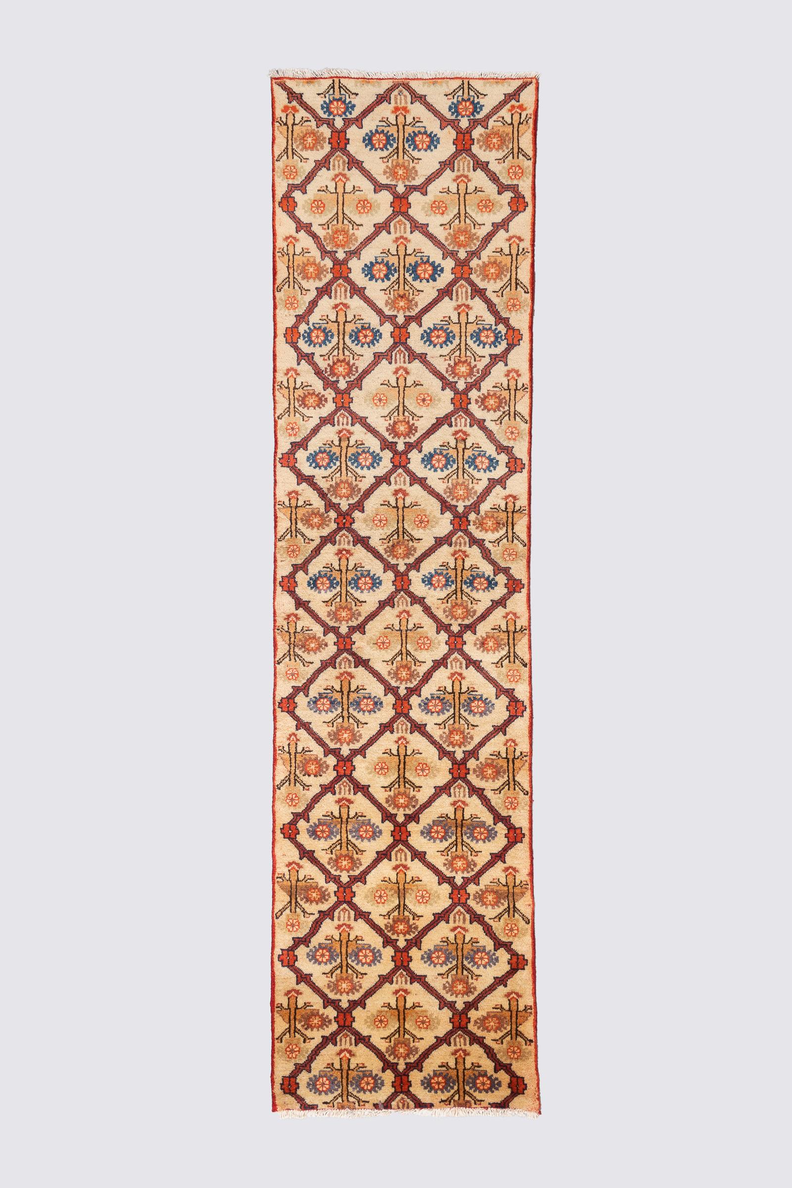 Vintage Bijar Vases Carpet 1.64 SQM