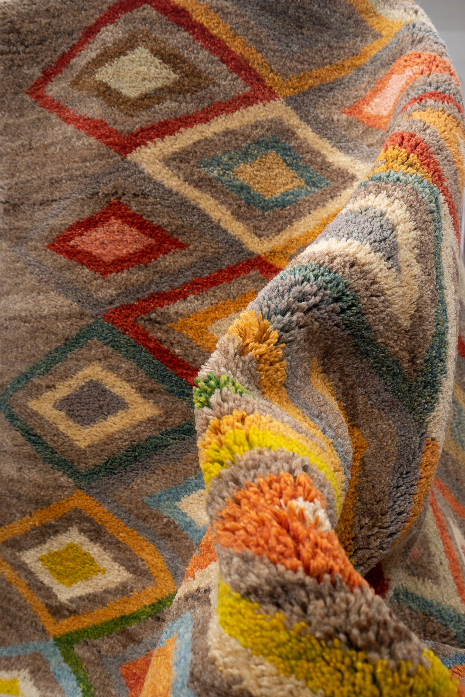 New Weave Qashqai Shooli Diamonds Persian Gabbeh Rug