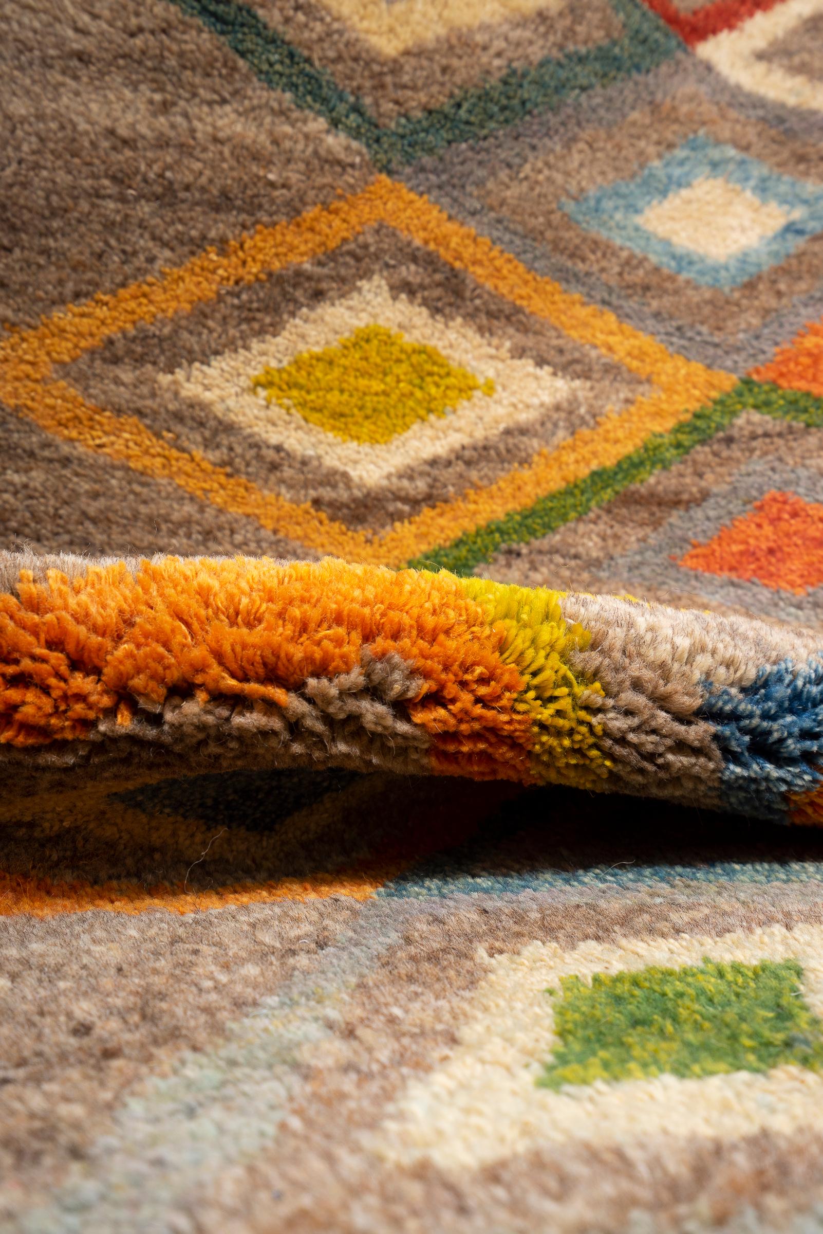 New Weave Qashqai Shooli Diamonds Persian Gabbeh Rug