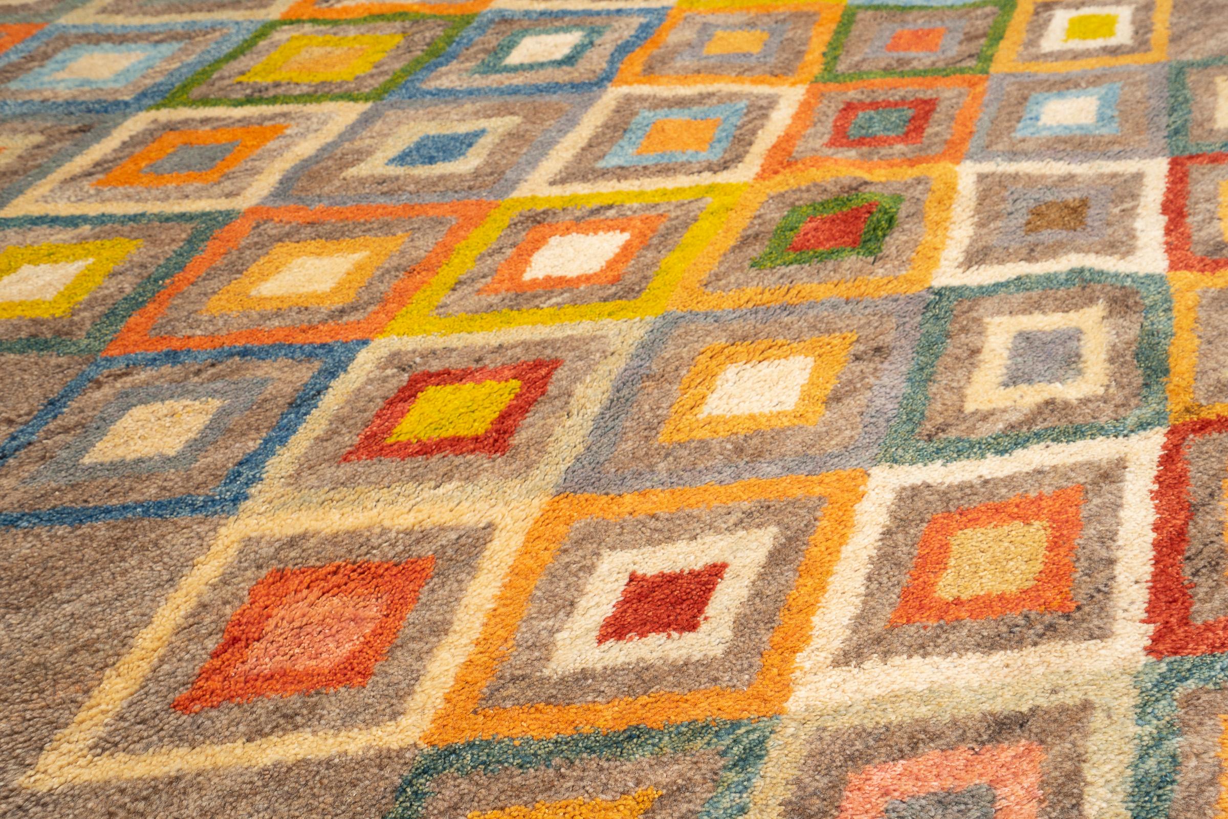 New Weave Qashqai Shooli Diamonds Persian Gabbeh Rug