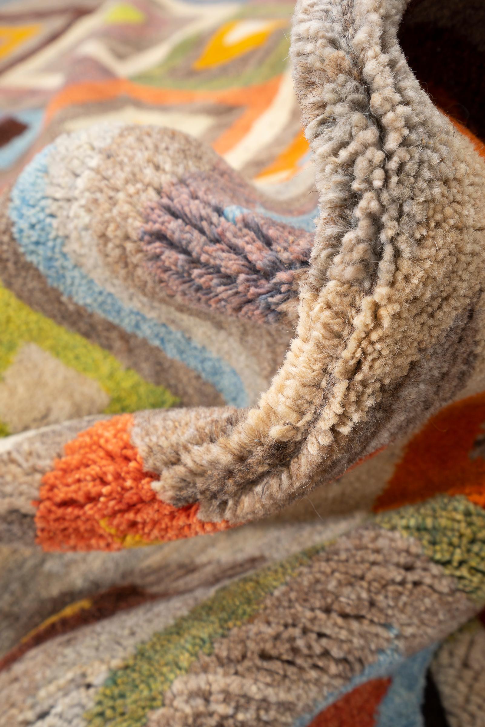 New Weave Qashqai Shooli Diamonds Persian Gabbeh Rug
