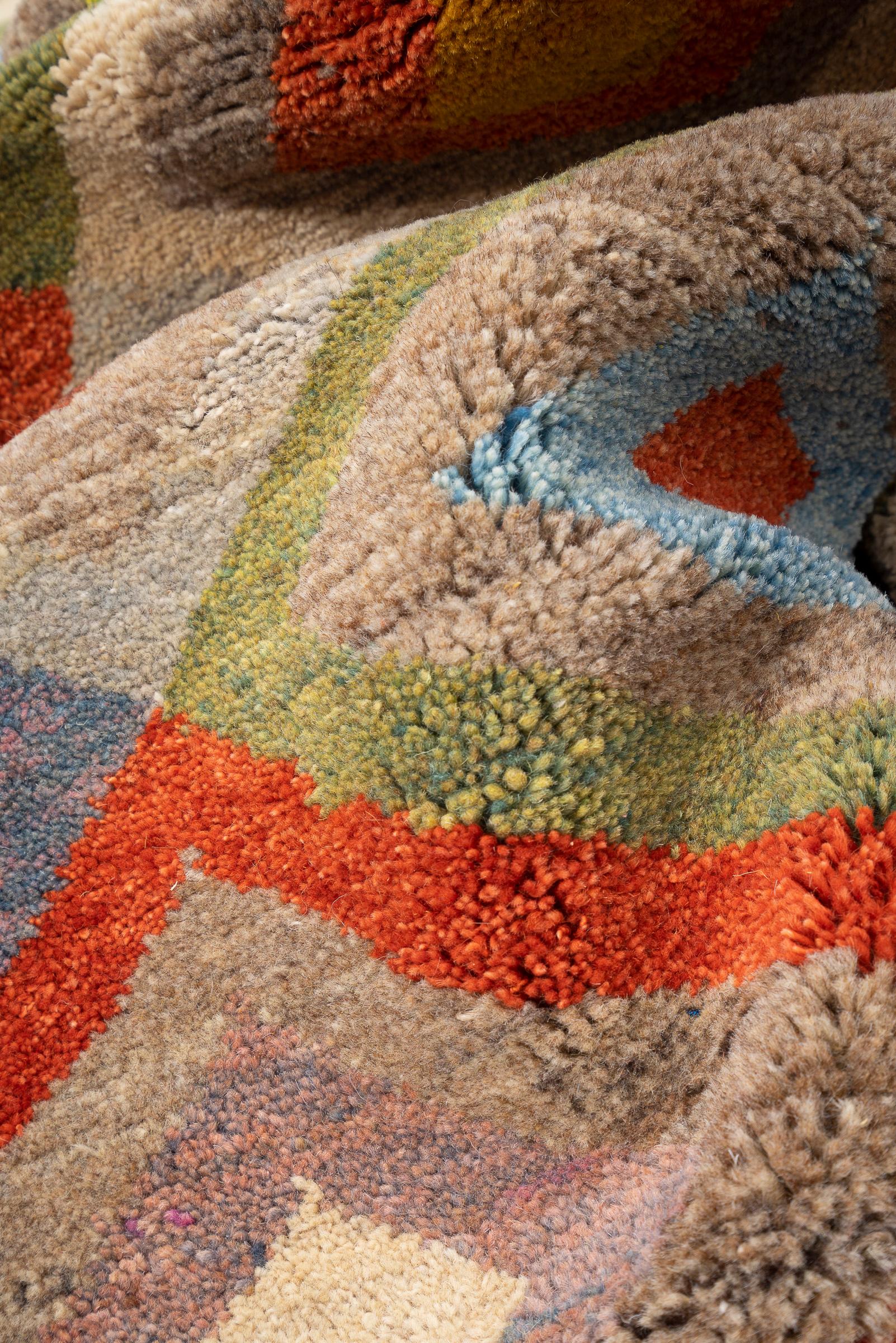 New Weave Qashqai Shooli Diamonds Persian Gabbeh Rug