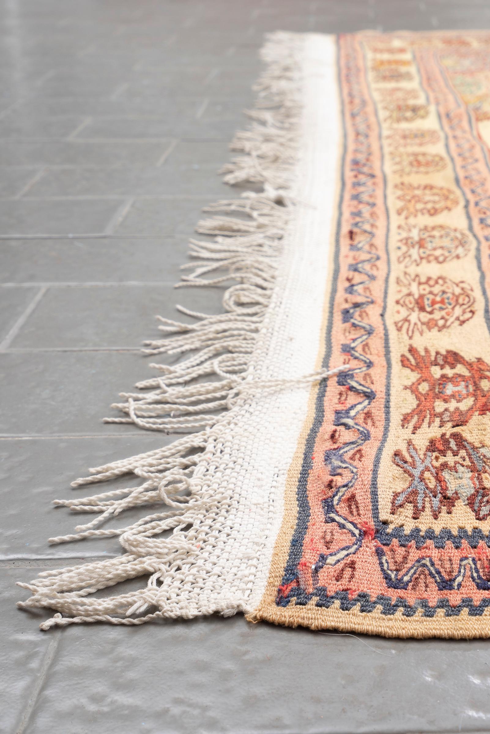 Vintage Fine Sanneh Persian Kilim Rug