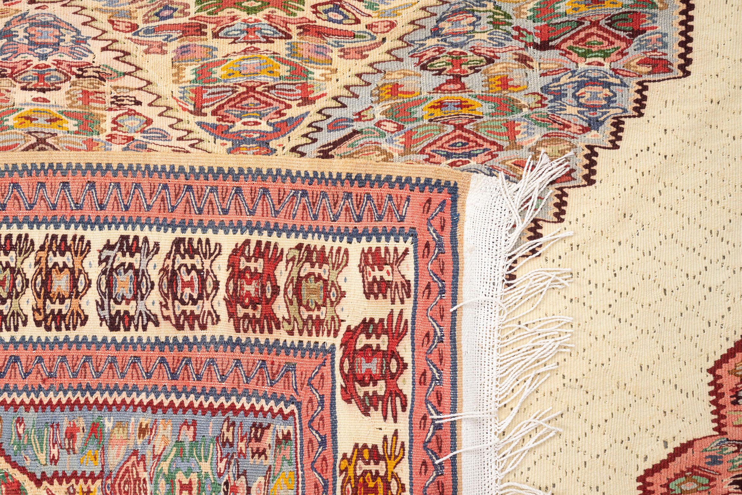 Vintage Fine Sanneh Persian Kilim Rug