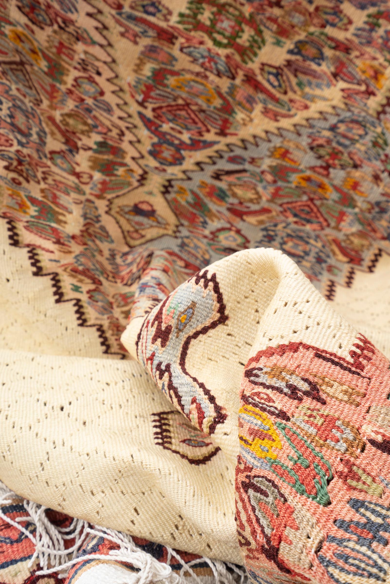 Vintage Fine Sanneh Persian Kilim Rug