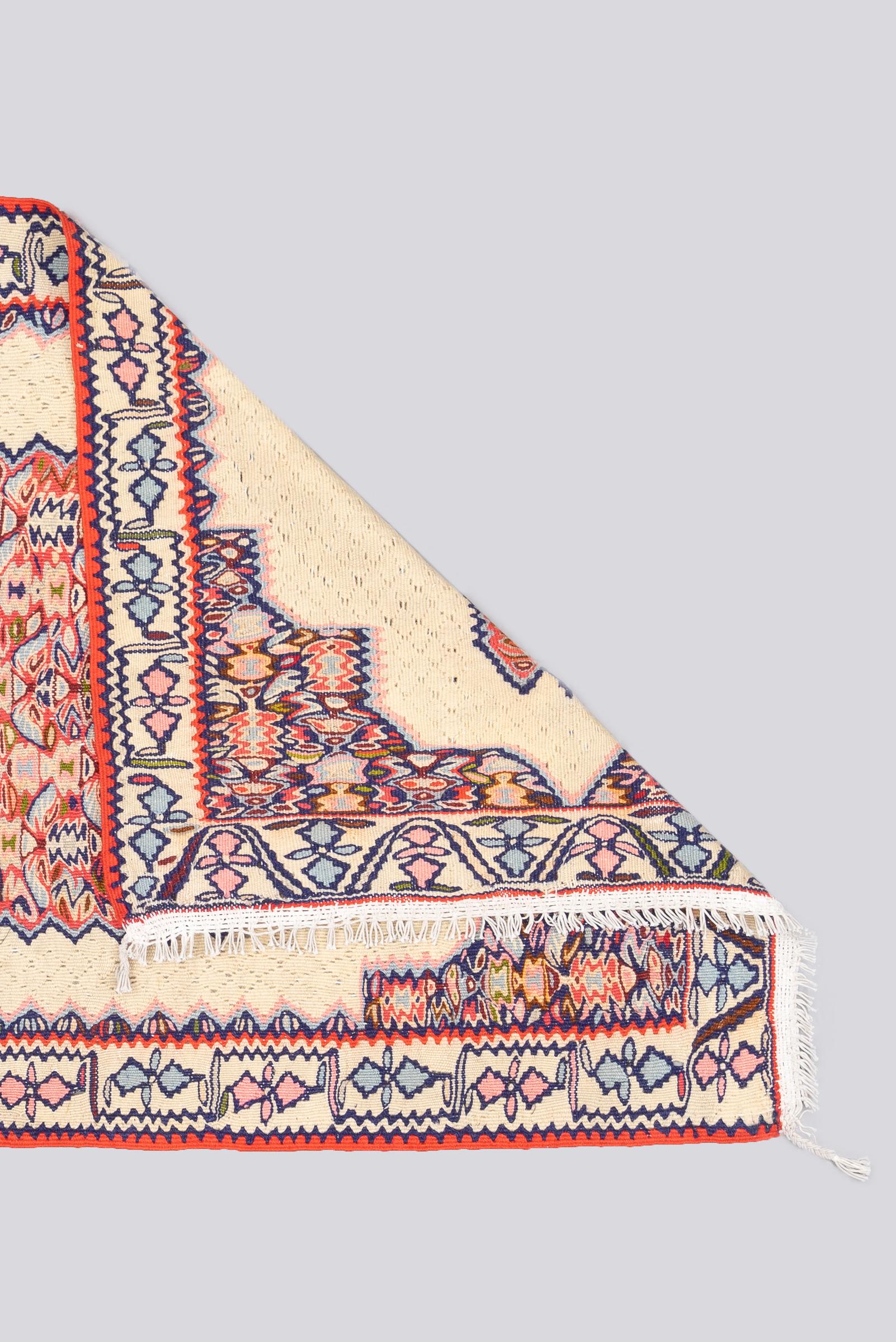Vintage Fine Sanneh Persian Kilim Rug 1