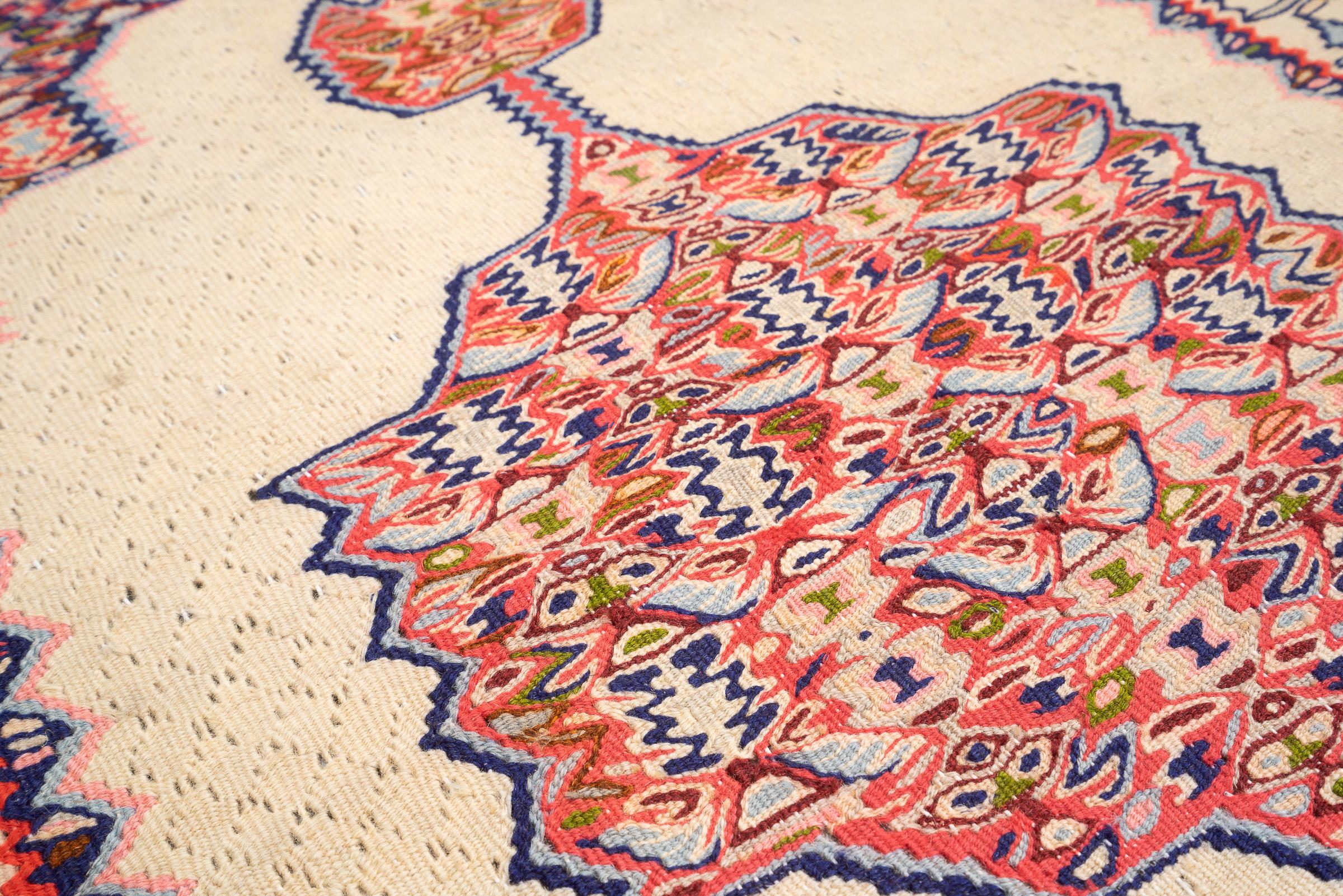 Vintage Fine Sanneh Persian Kilim Rug 1