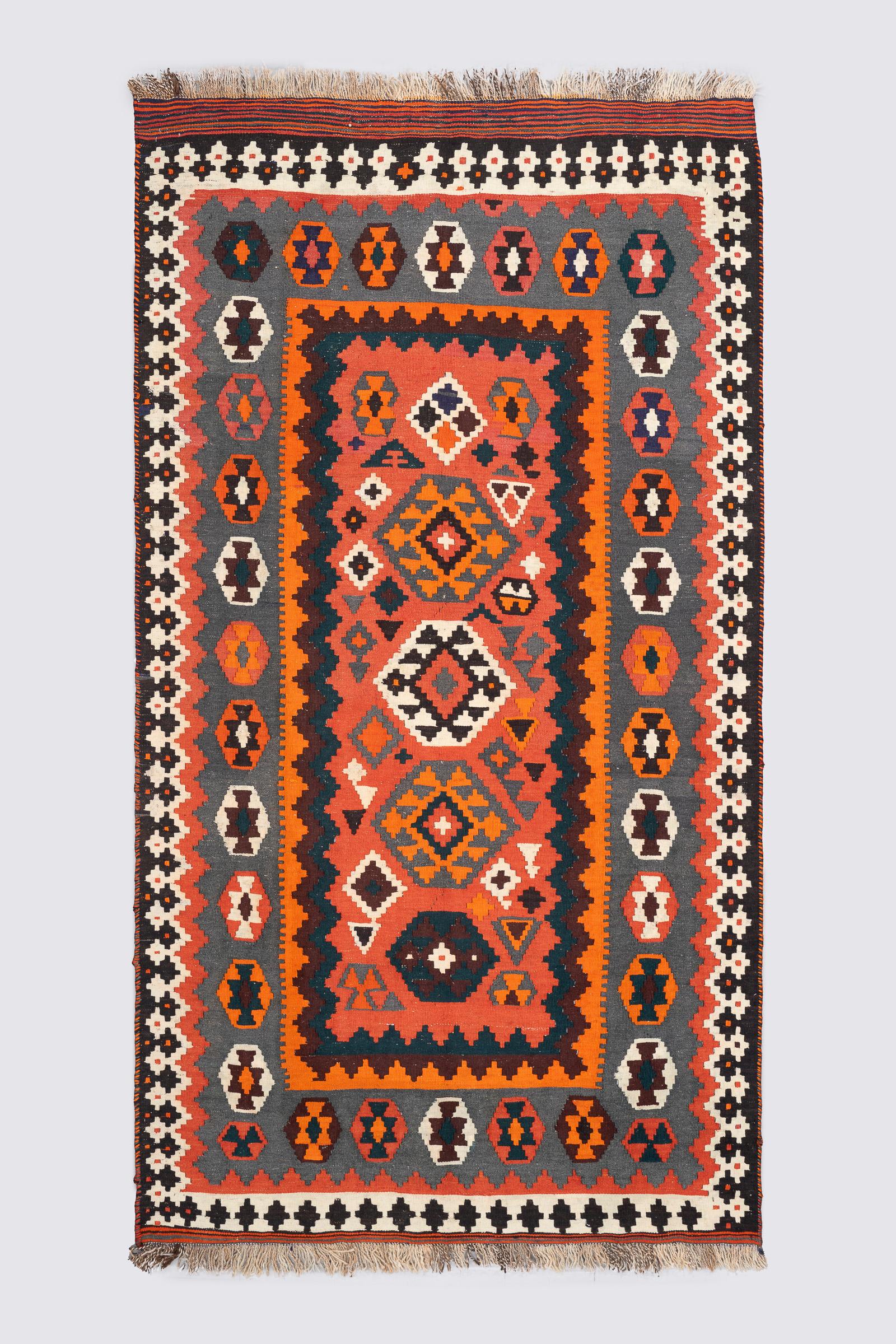 Vintage Qashqai Kilim 4SQM