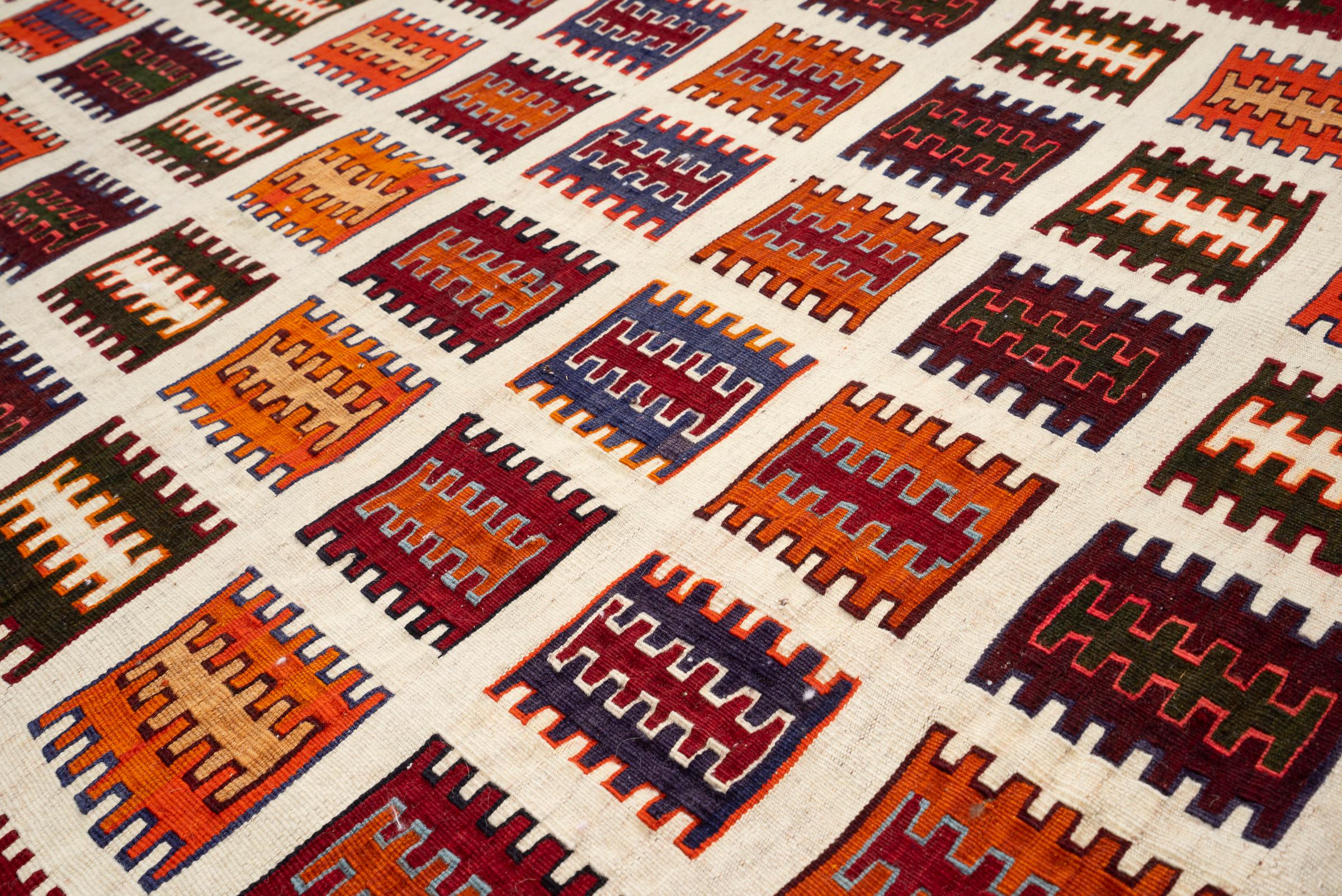 New Weave Qashqai Firuz Abad Persian Kilim Rug