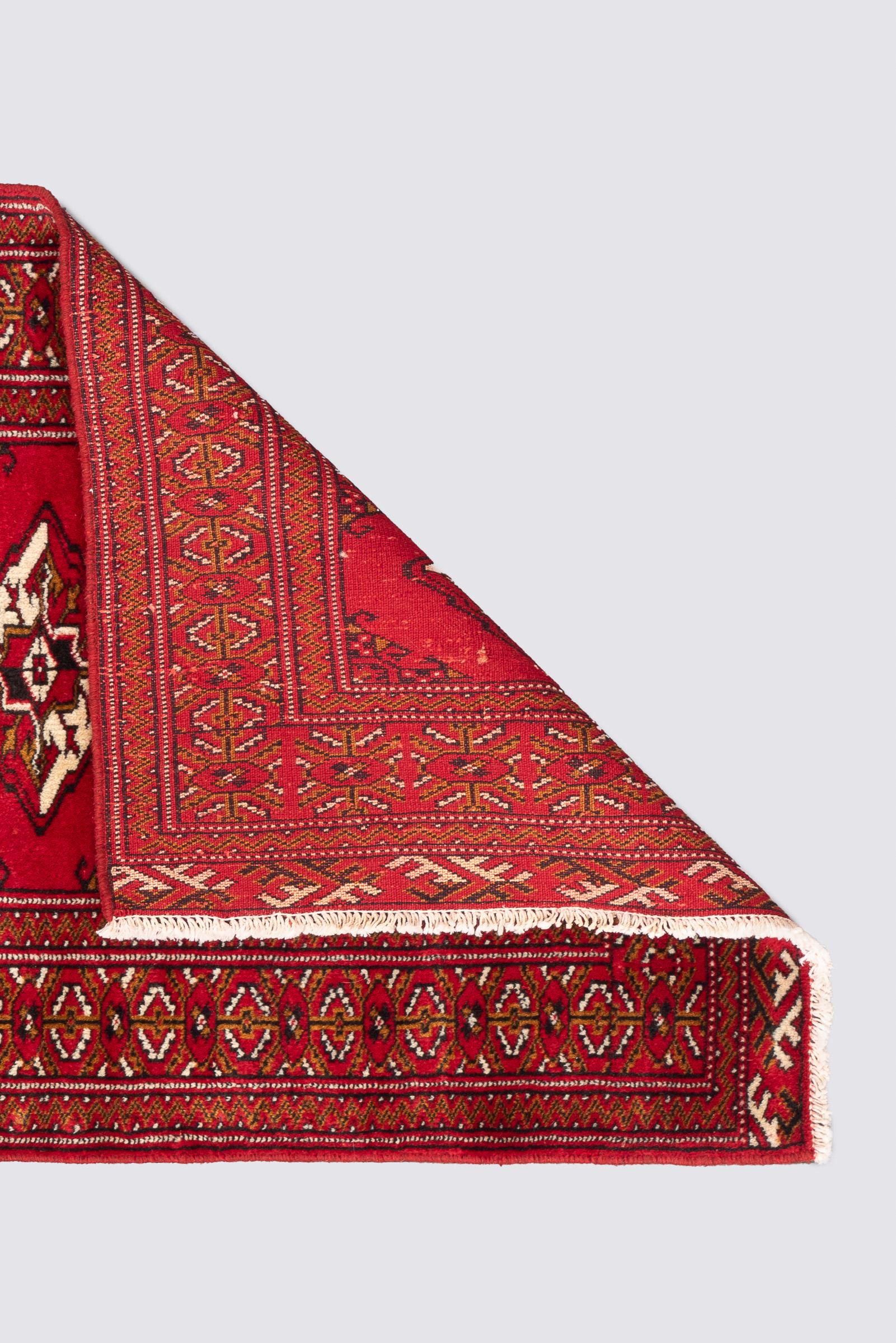 Vintage Fine Torkaman Yamut Mari Gool Five Toranj Persian Poshti Rug